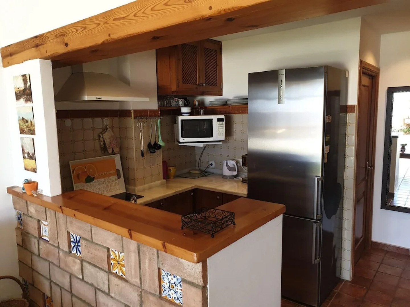 Doña Lola Micaela from line beach apartment with sea views sunrounded by bars and restaurants-CS208