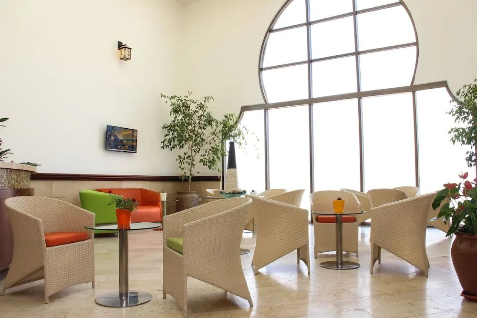 Lagoon Hotel & Resort