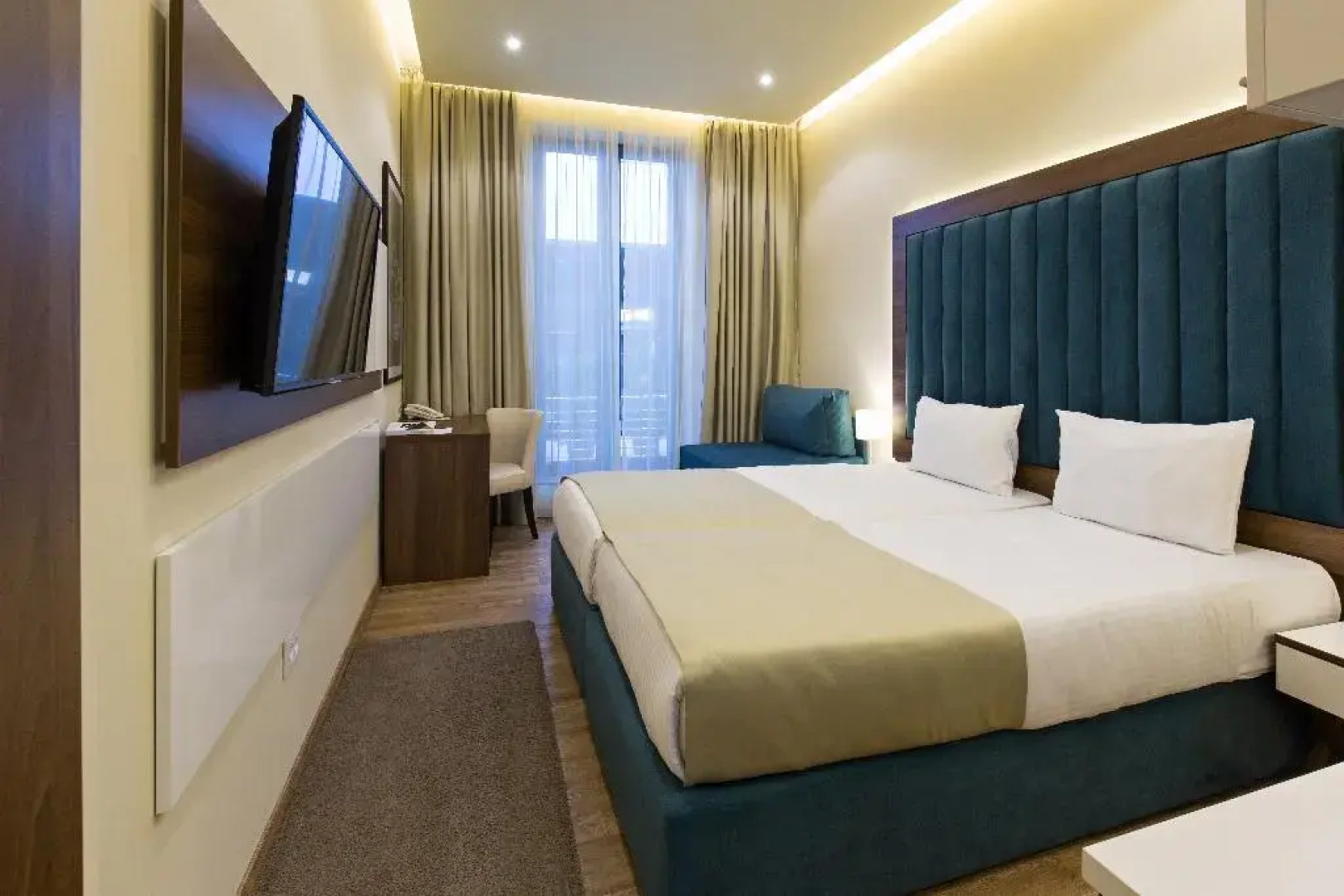 Отель Marquise Hotel