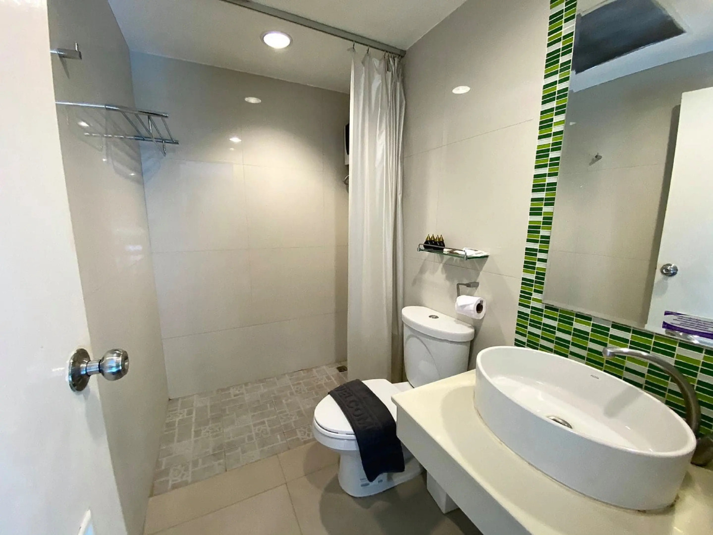 Bangsaen Heritage Hotel