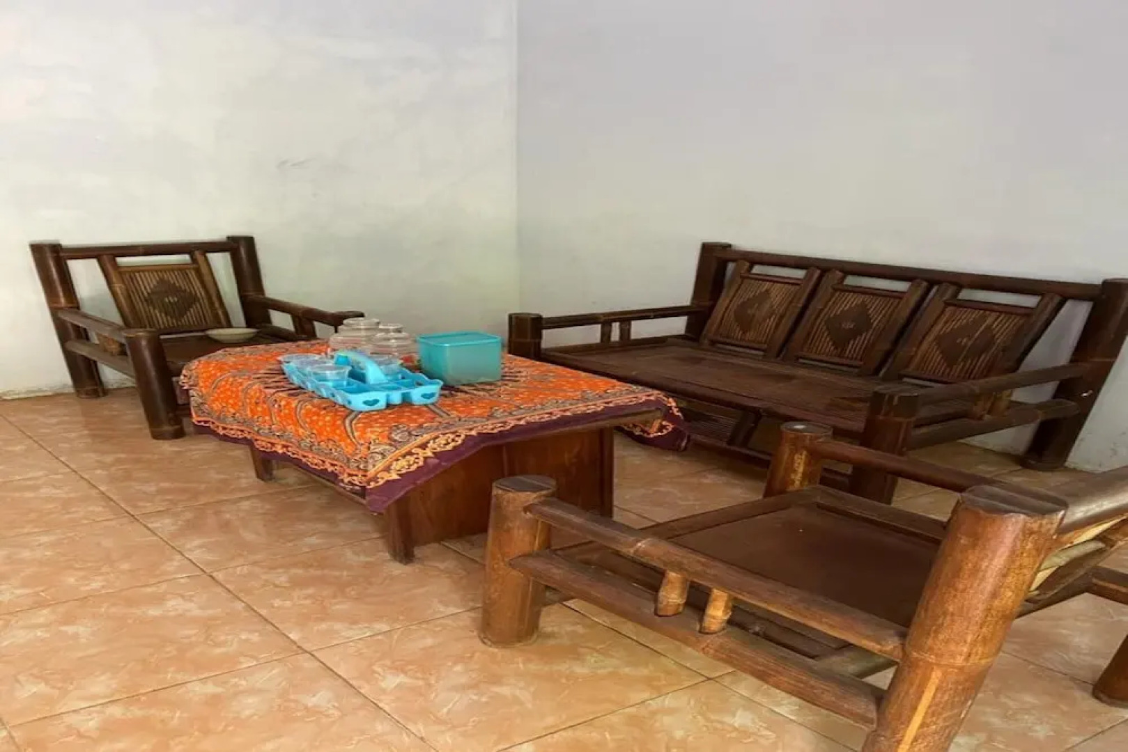 OYO 93784 Kost Bu Eli Syariah