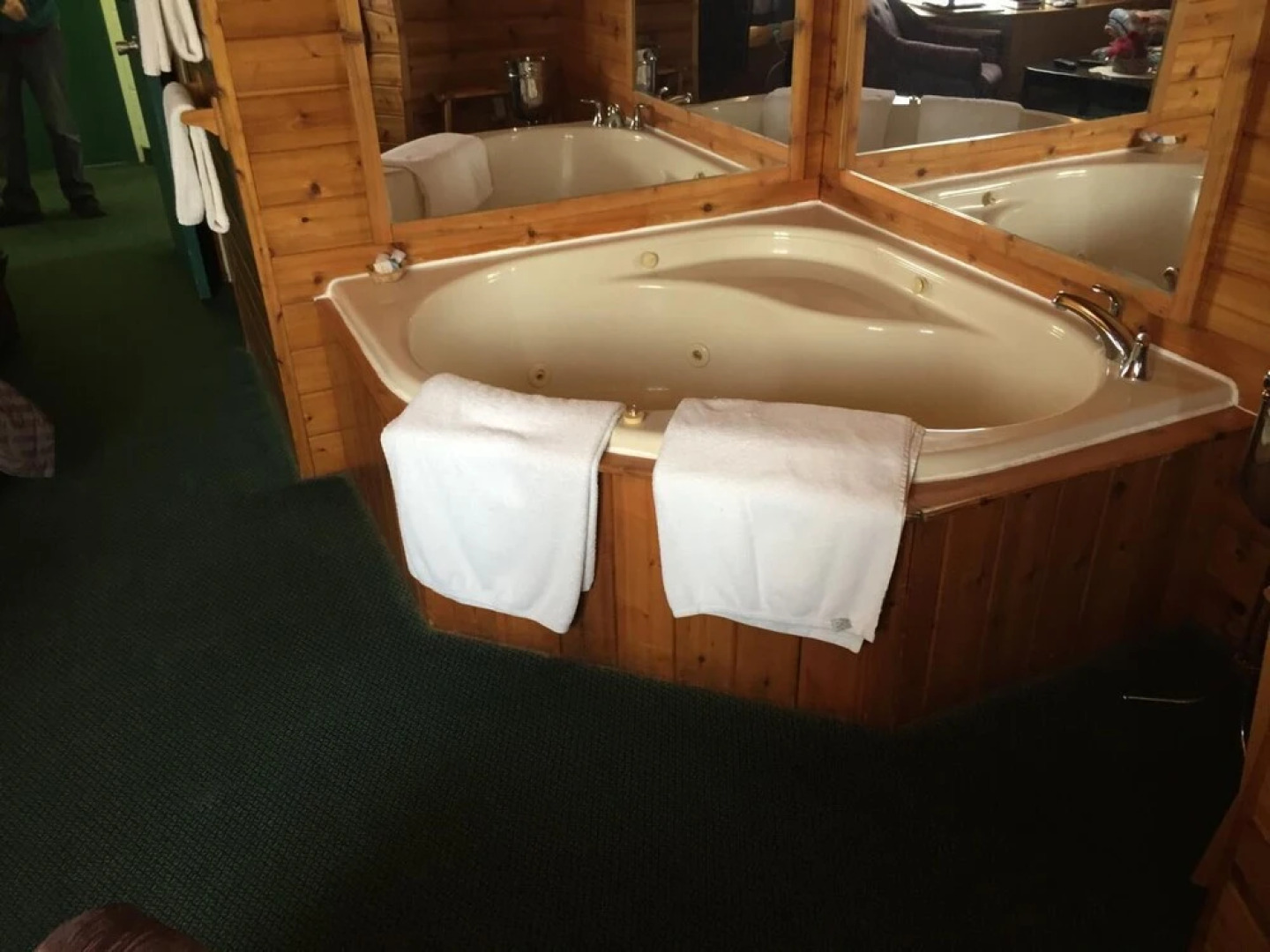 The Hotel at Falcon Lake