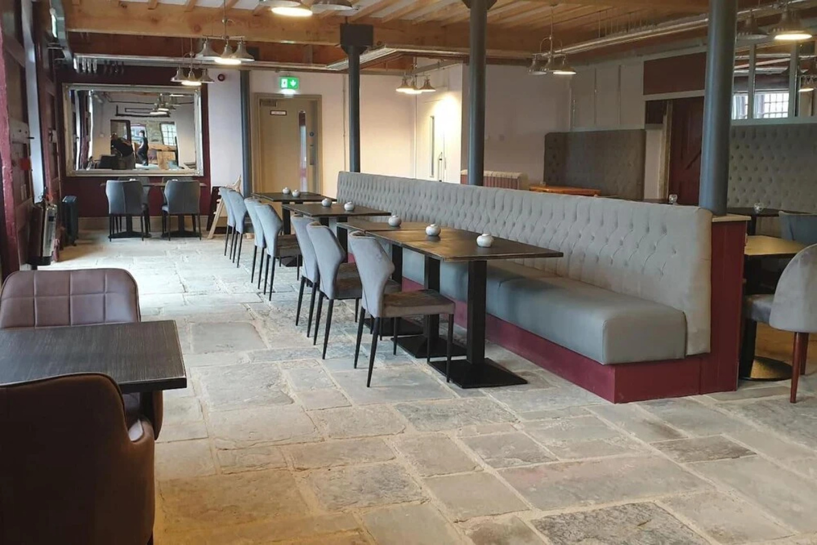 Buck - En-suite Room in Canalside Guesthouse