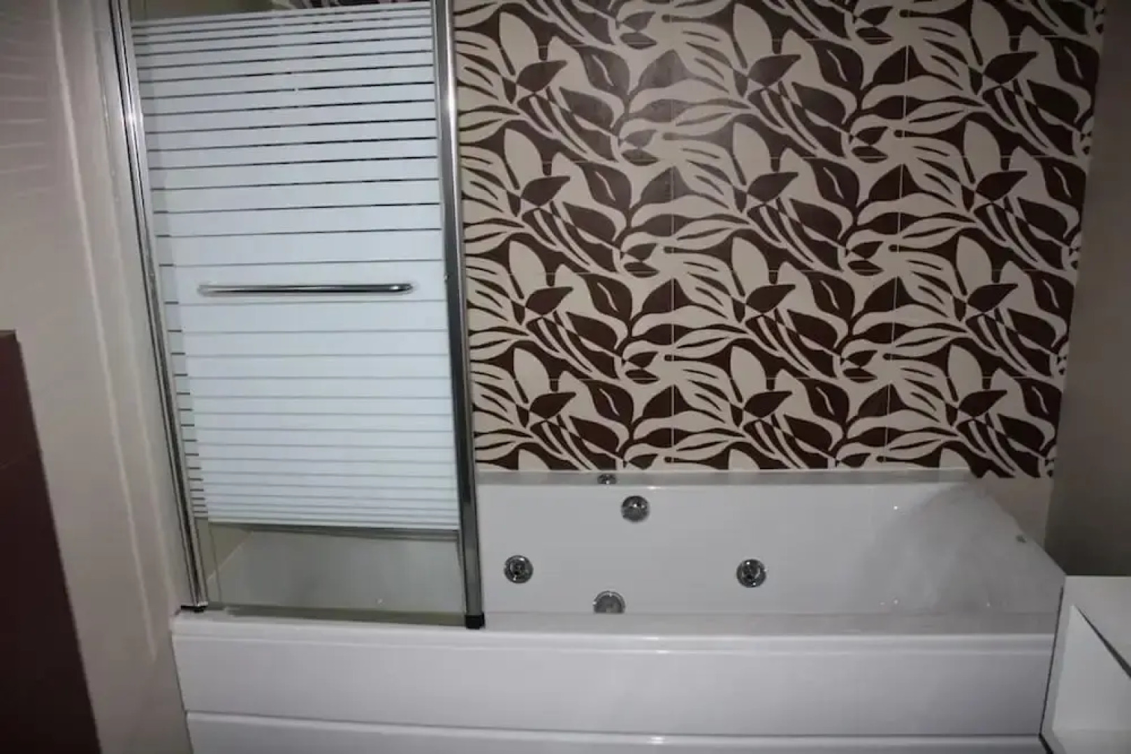 260sqm villa in Loutraki with a sea view