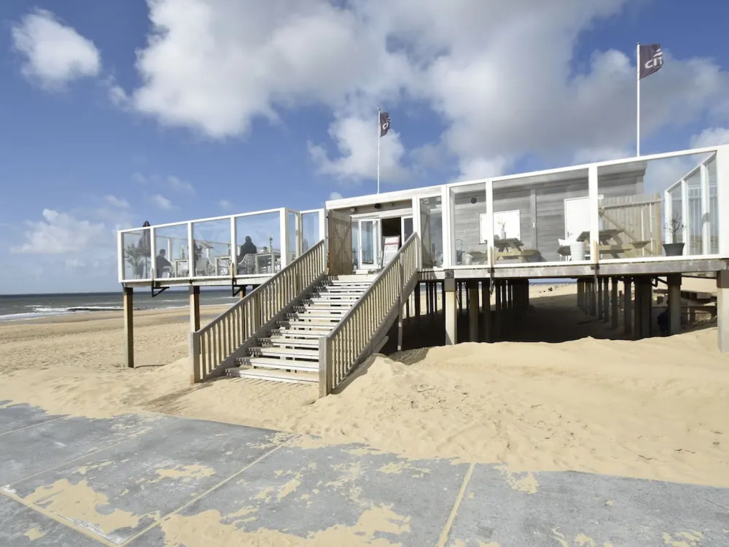 Holdiay Home in Den Helder with private terrace and garden