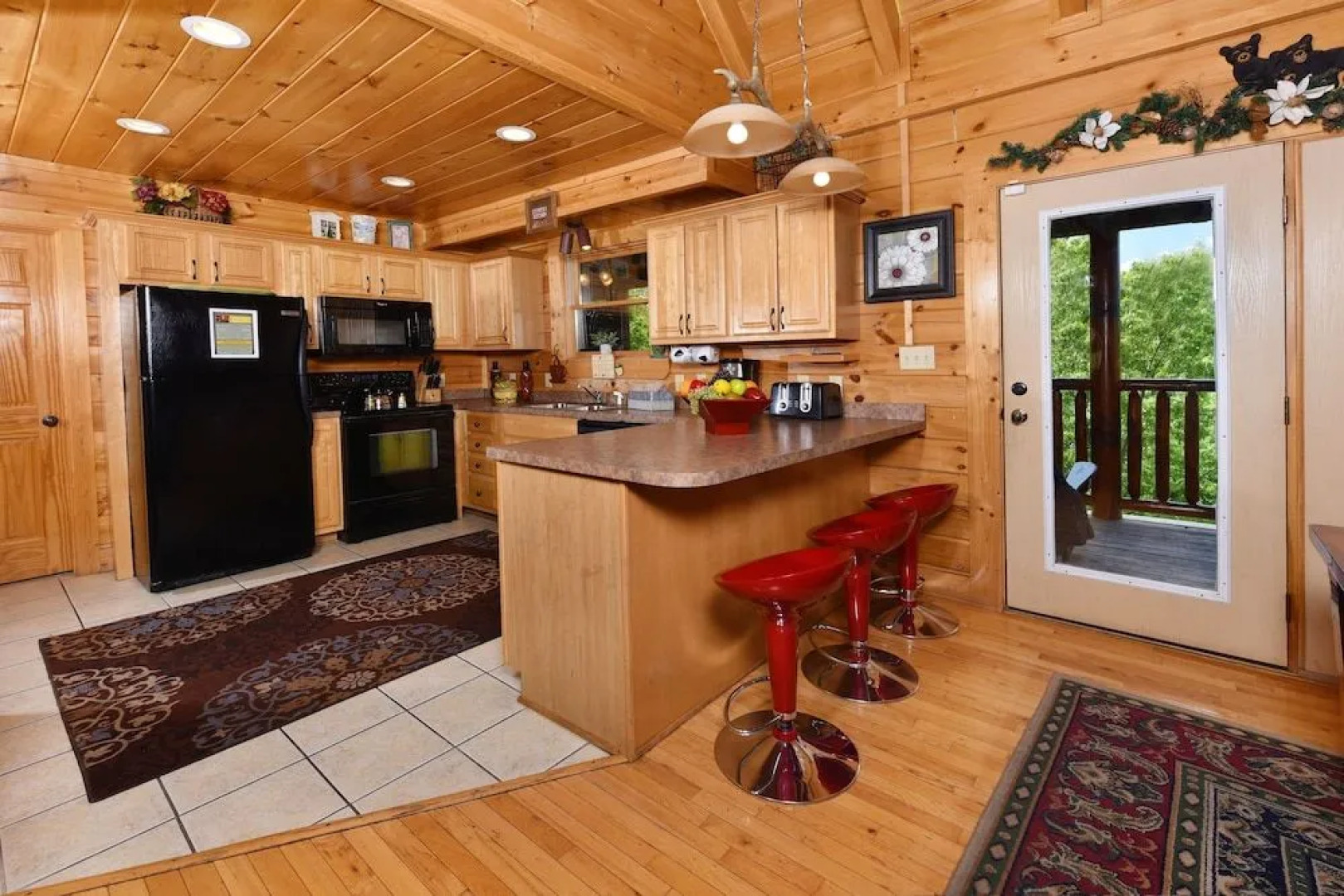 Knockin' On Heaven's Door - 5 Br cabin by RedAwning