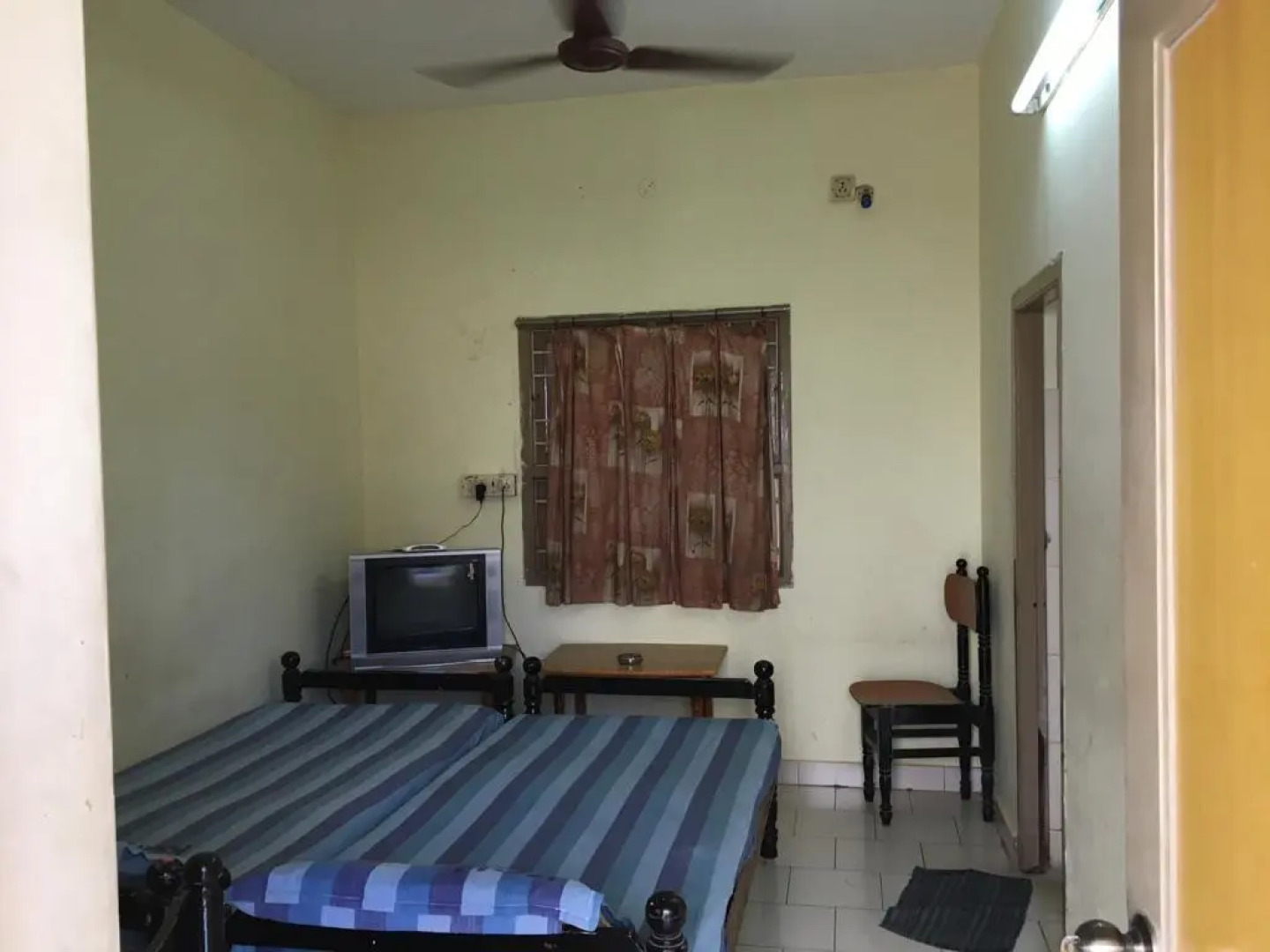 Kumaran Guest House