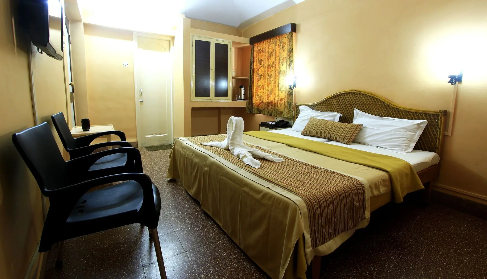 Hotel Gopika International