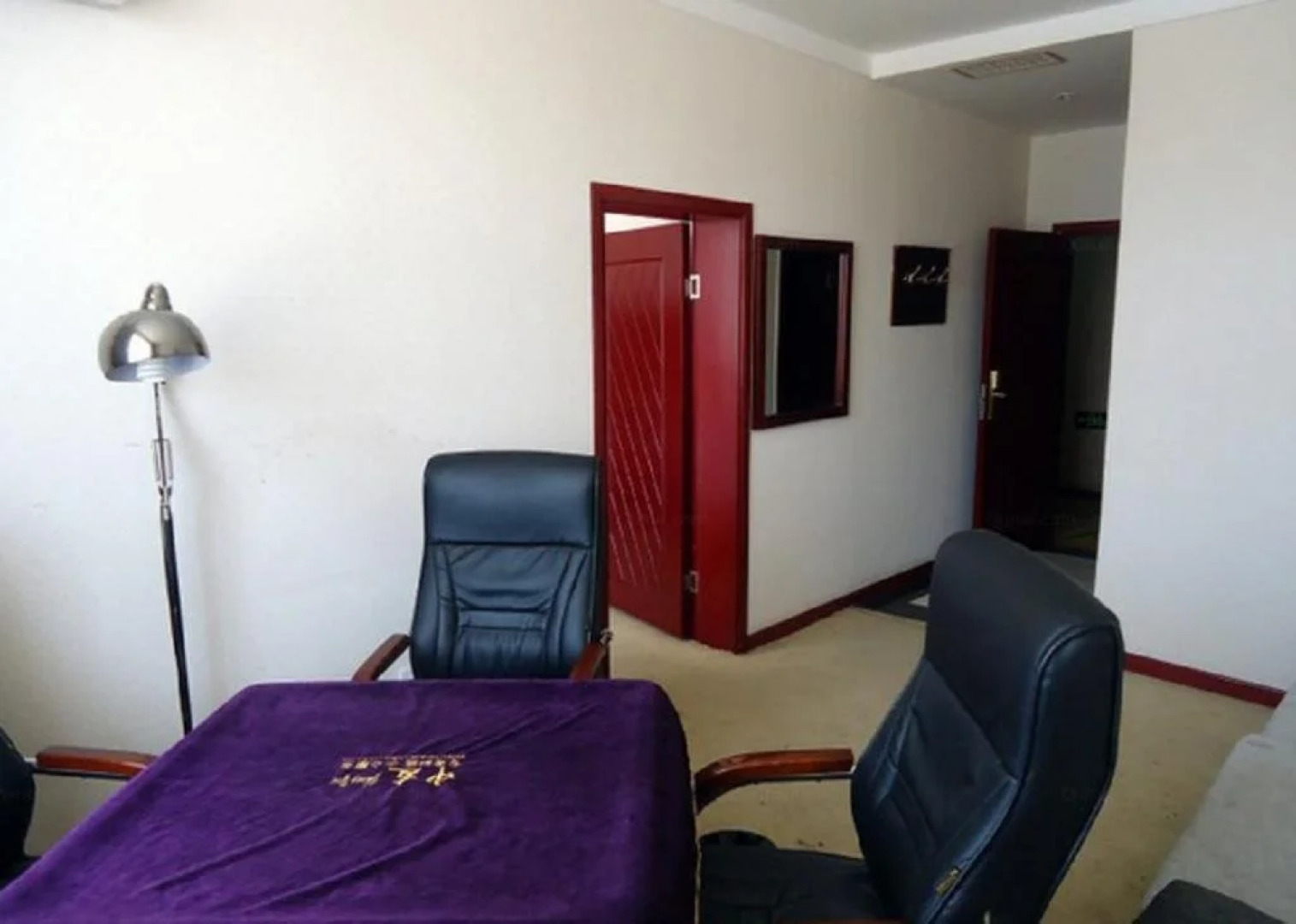 Lanhuahua Hotel Dingbianyidian