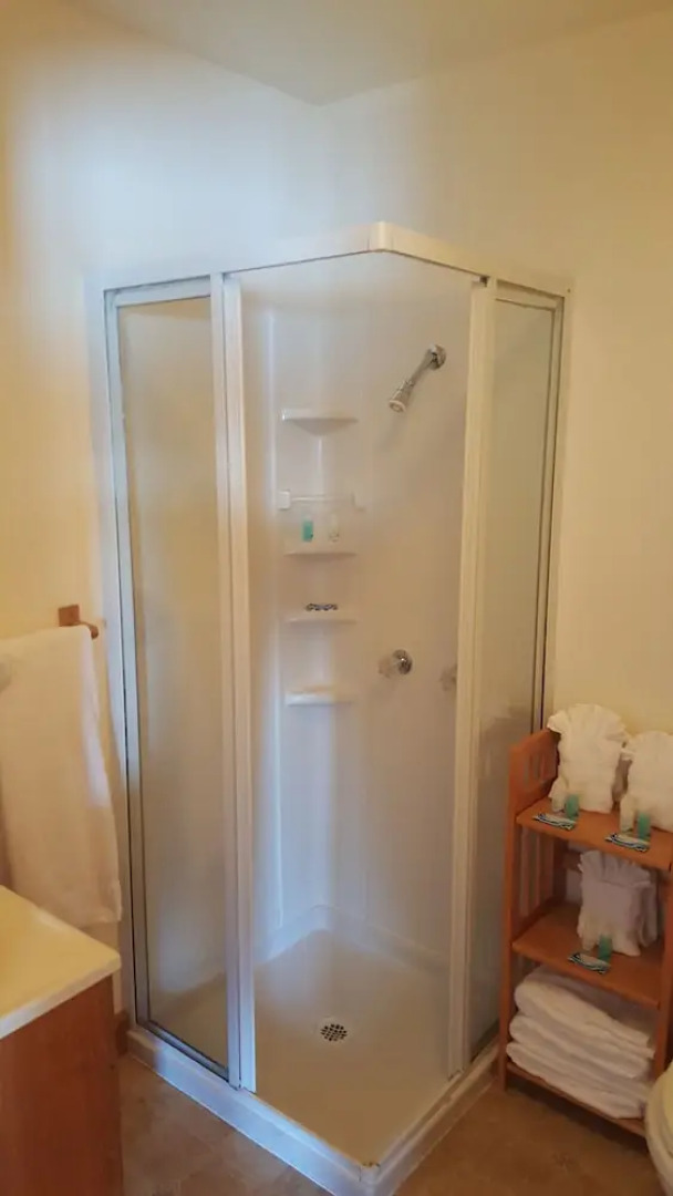 Resurrection Lodge on the Bay