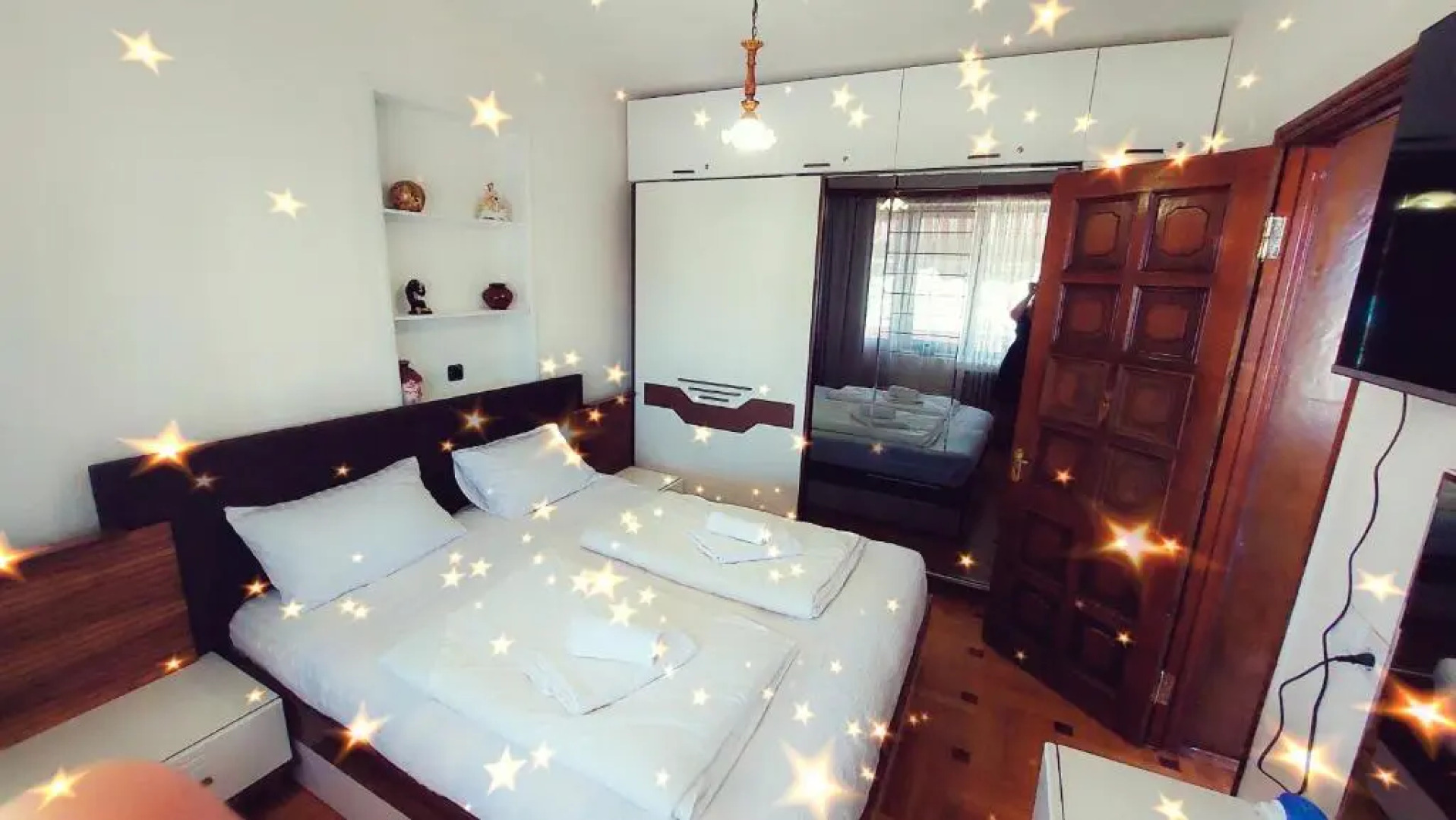 On Khimshiashvili Apartment