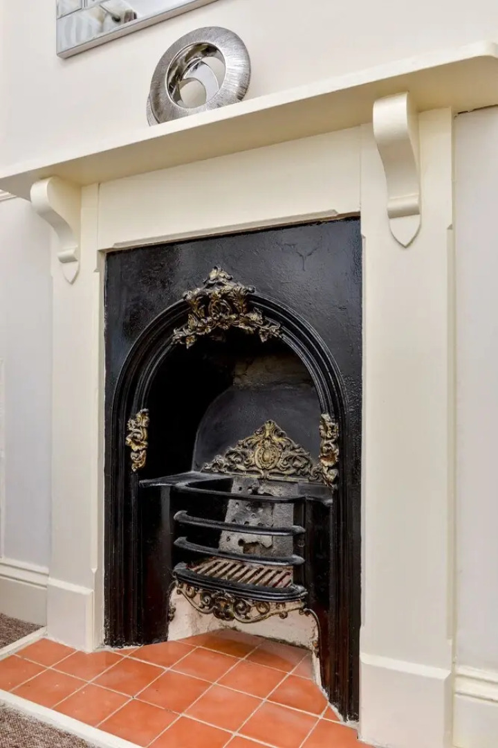 7 Scotgate by Vose Nights