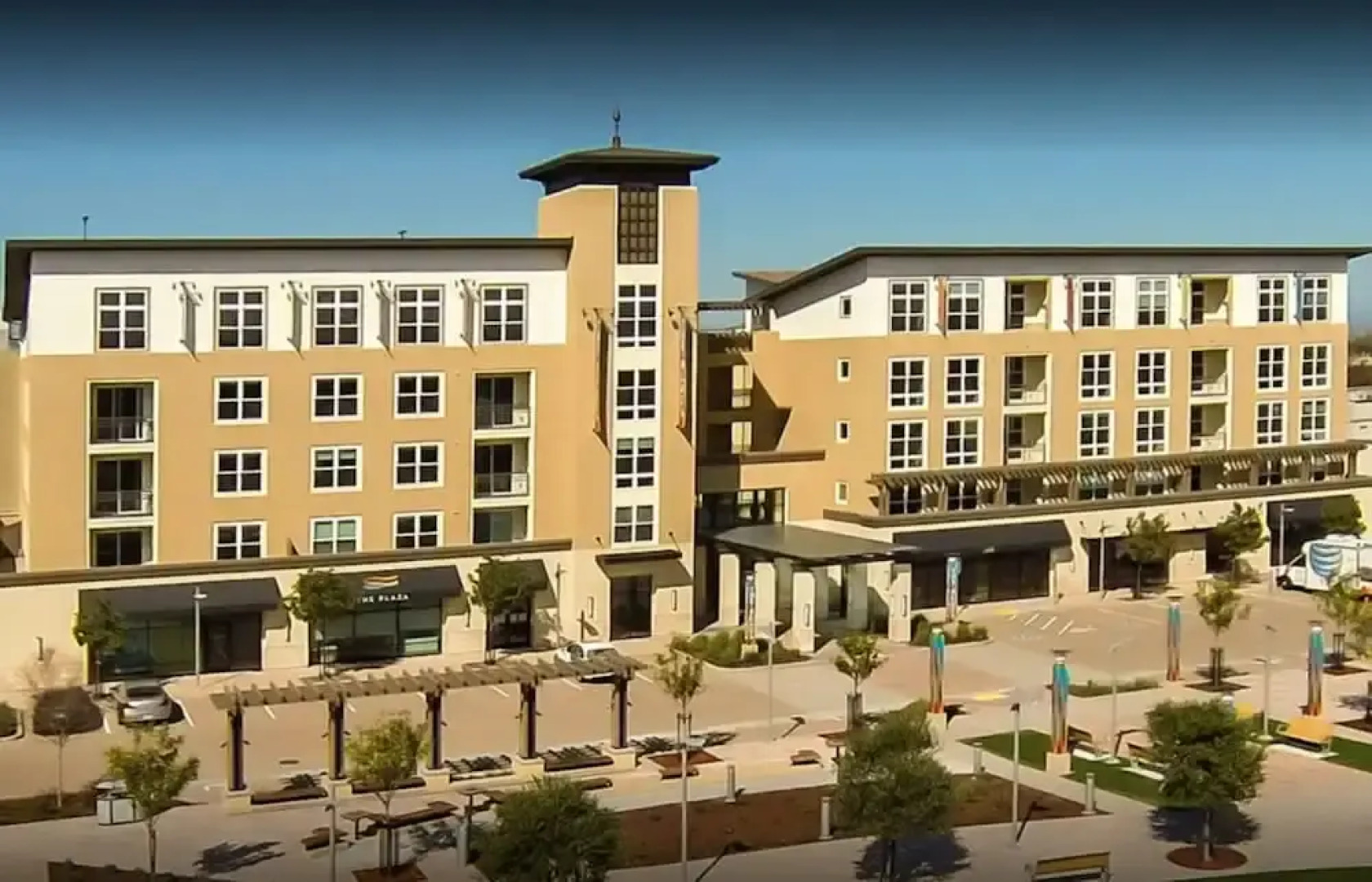 Global Luxury Suites Foster City