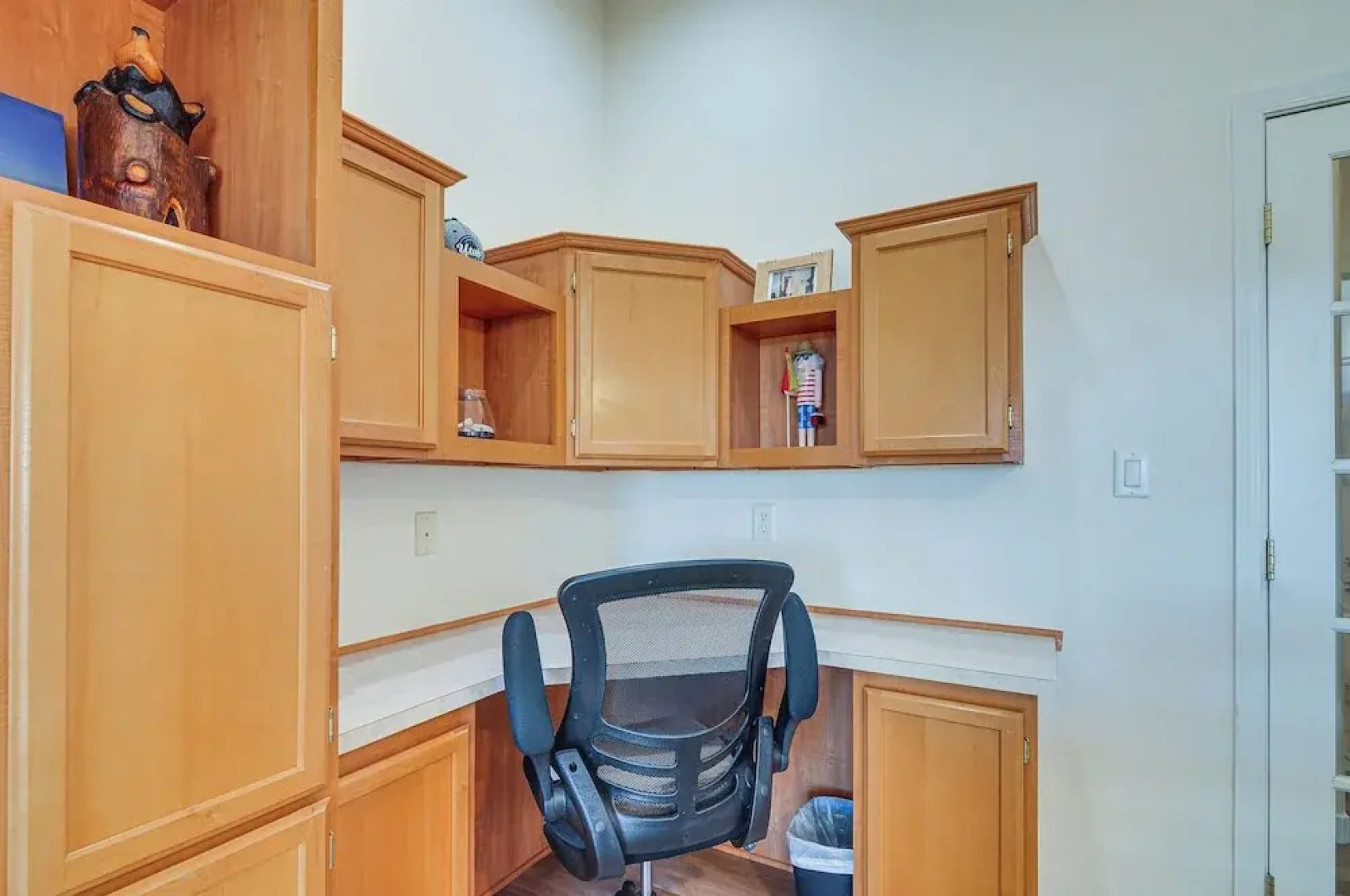 13 Mi to Lake Powell: Mtn-view Home w/ Deck & BBQ