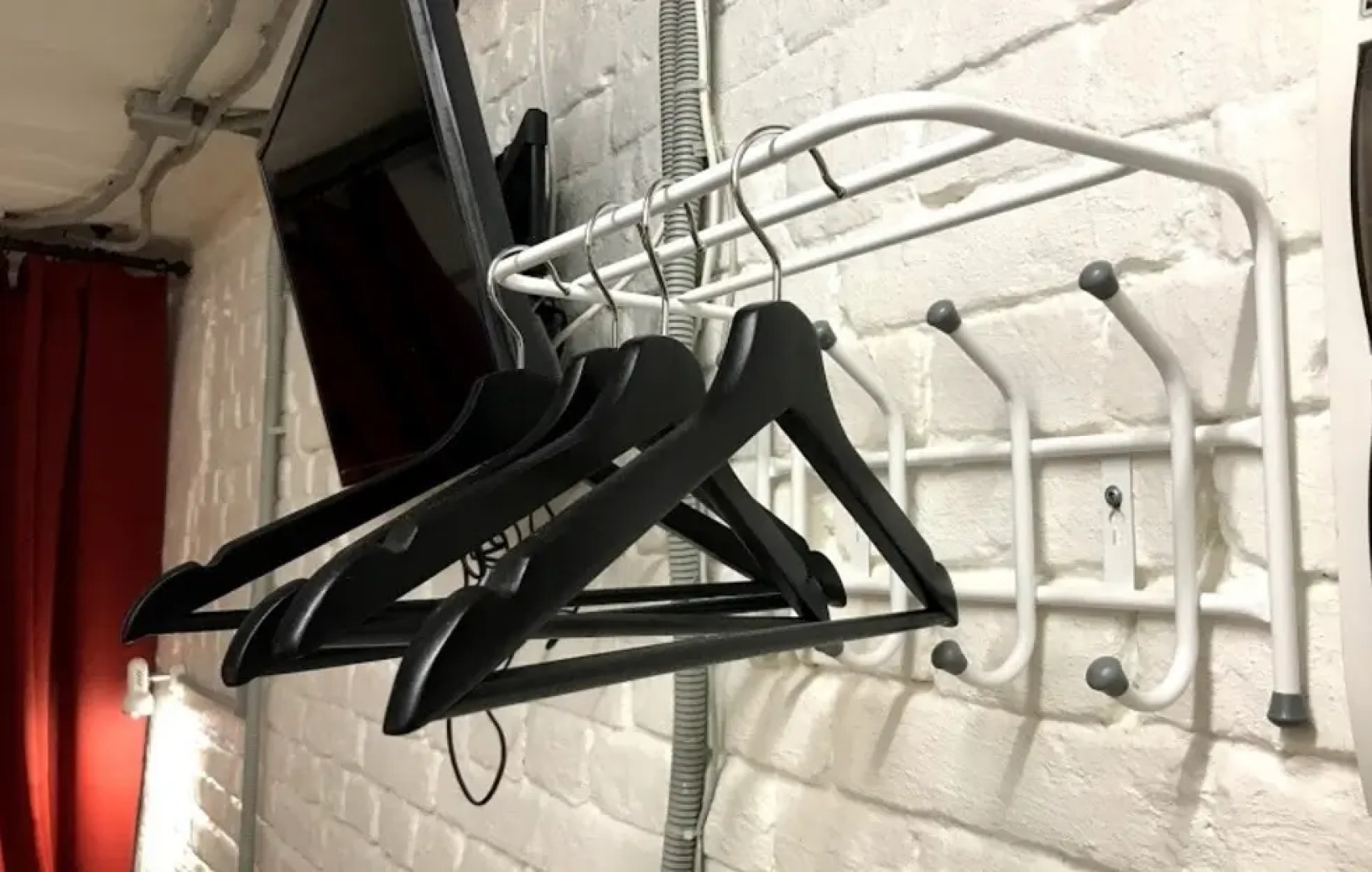 Апартаменты в центре на ул. Пологой, 17