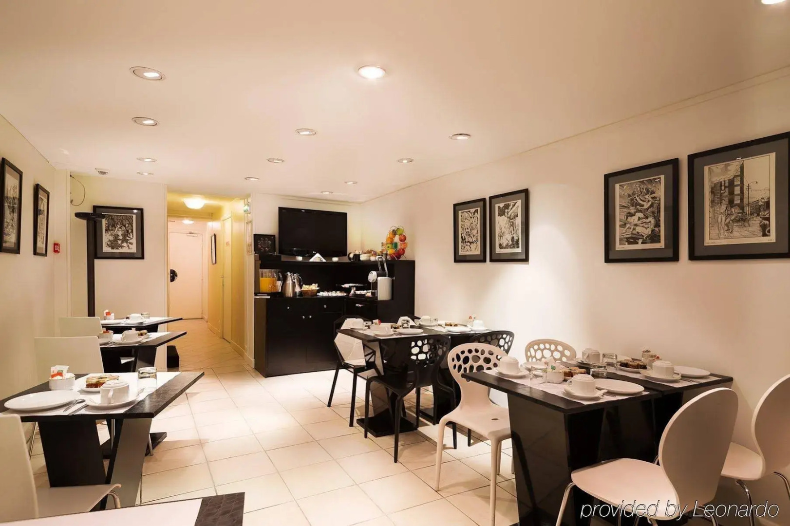 Archetype Etoile Hotel