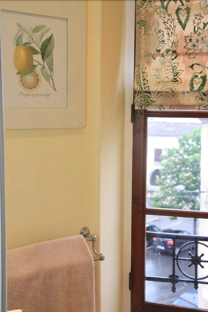 L'Entrée Chambres et Table d'Hôtes