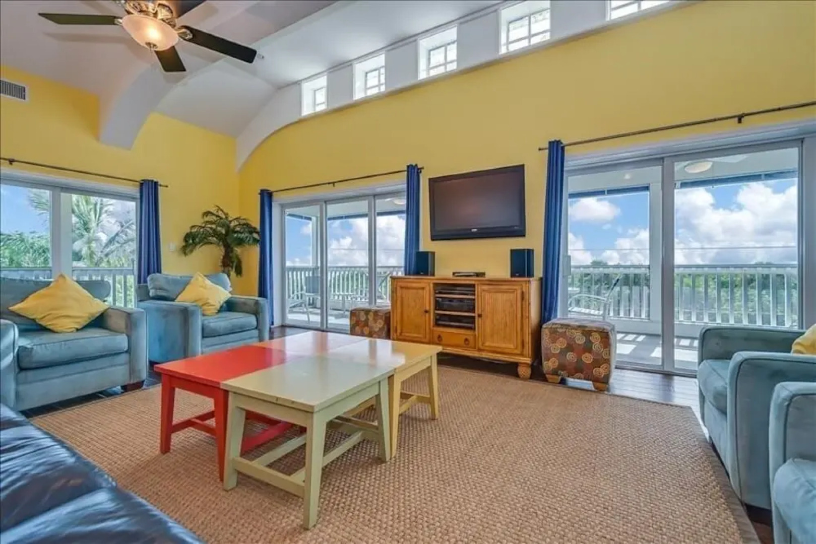 200 Seabreeze Ct - 5Br Home