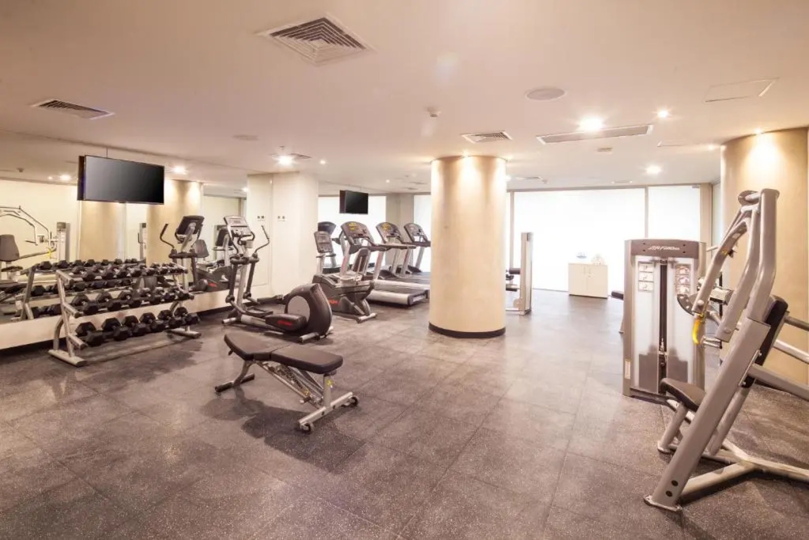 Radisson Hotel Santa Cruz