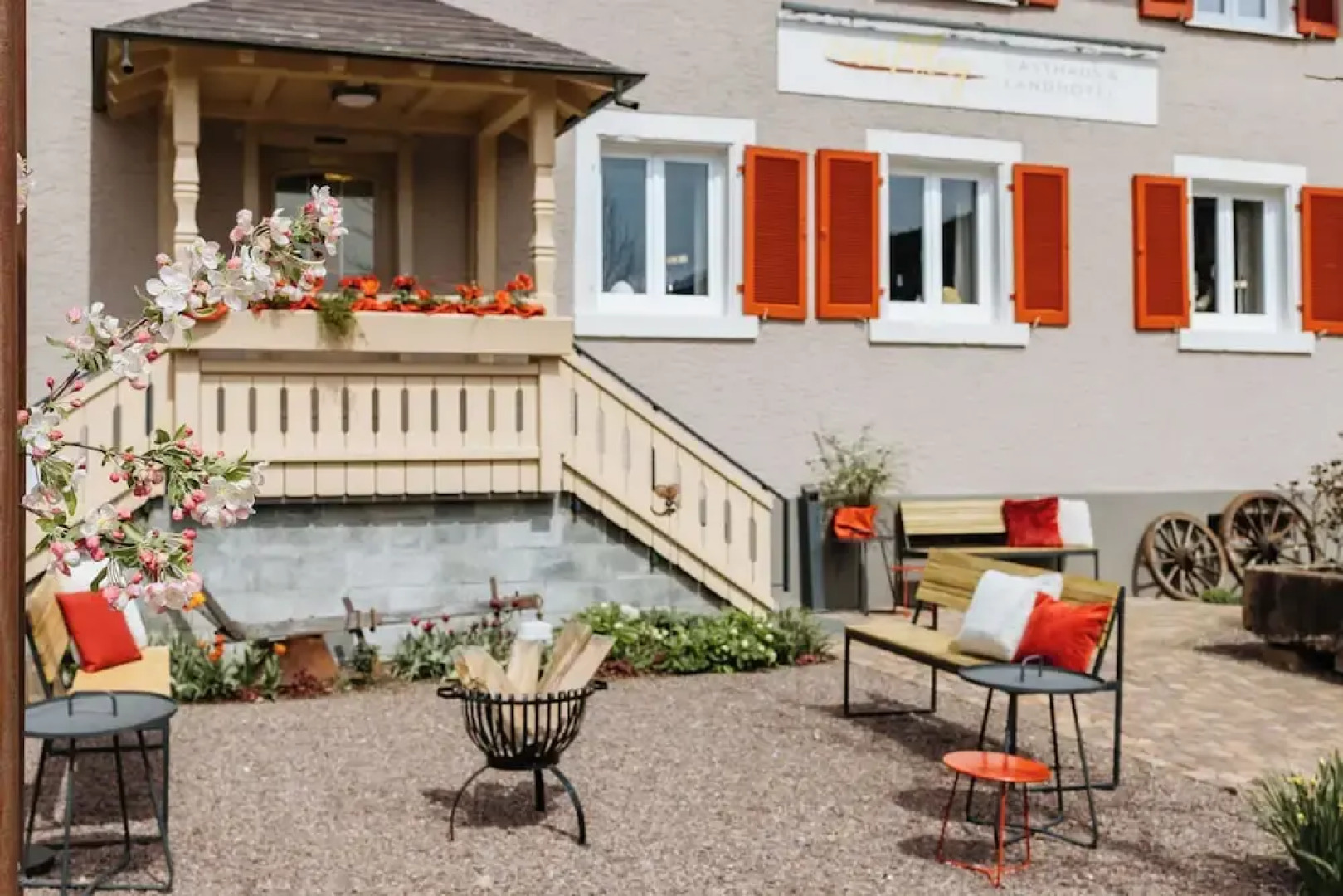 Отель Landgasthof zum Pflug