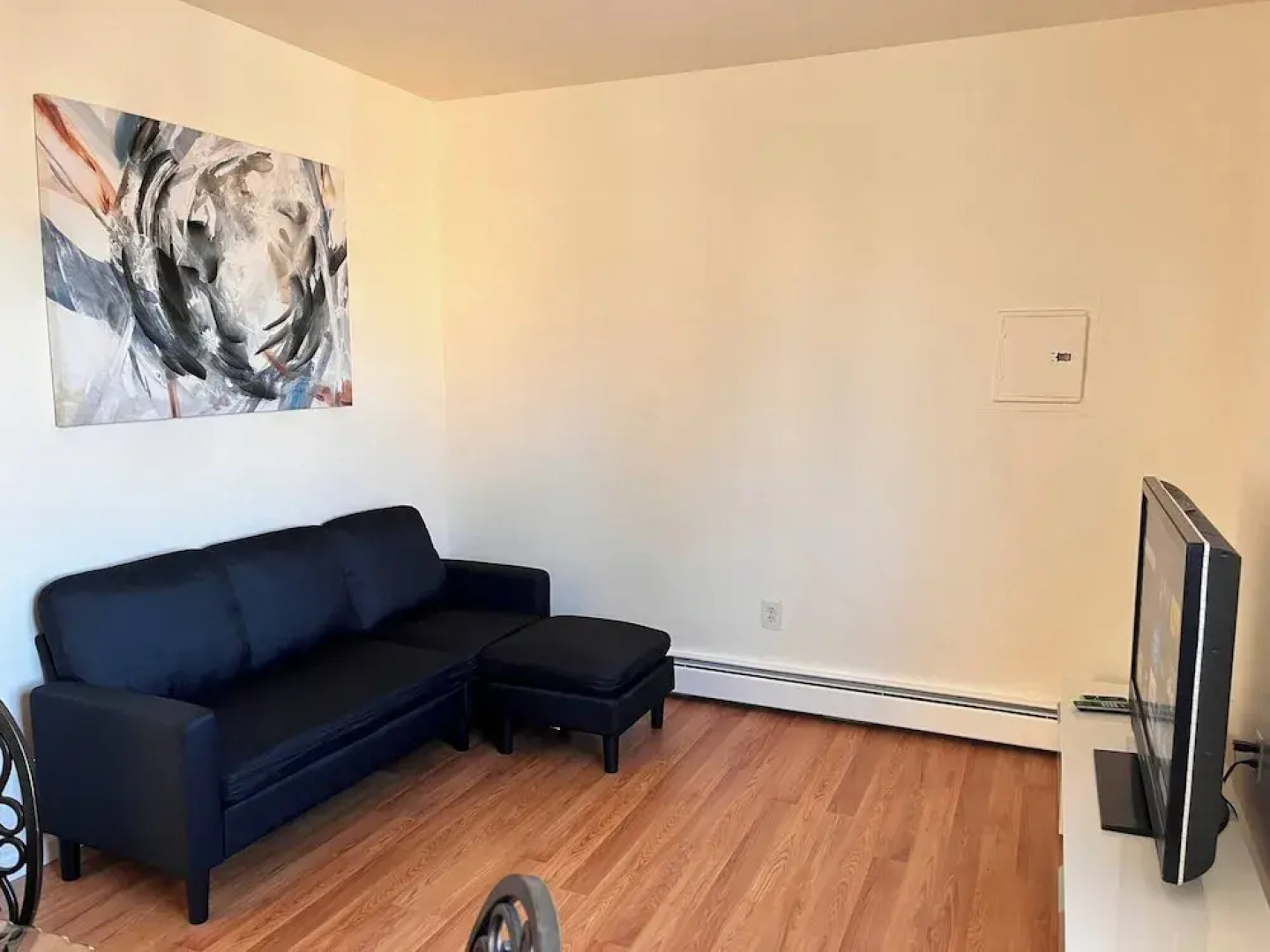 Amazing Three Bedrooms Apartment