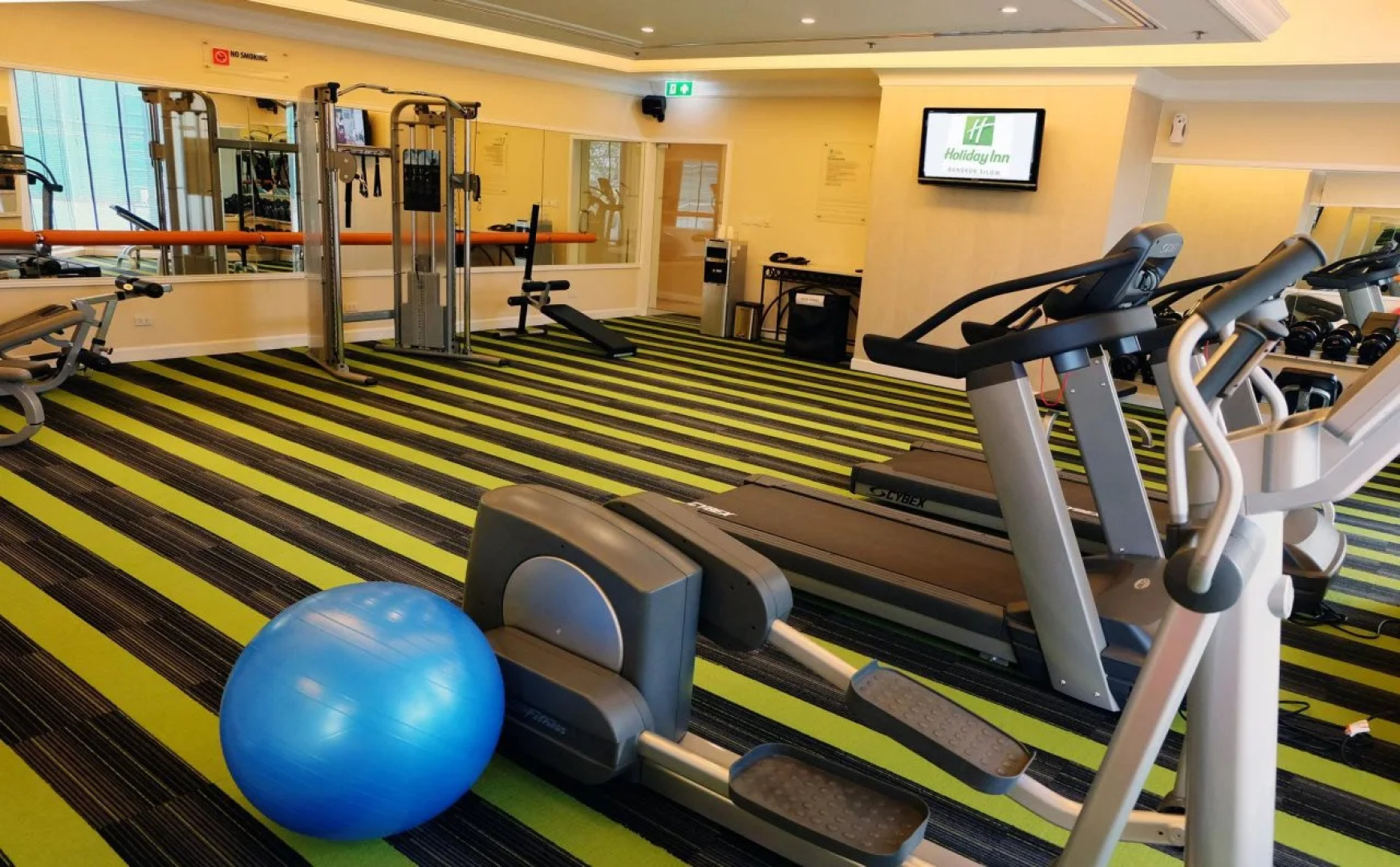 Holiday Inn Bangkok Silom by IHG