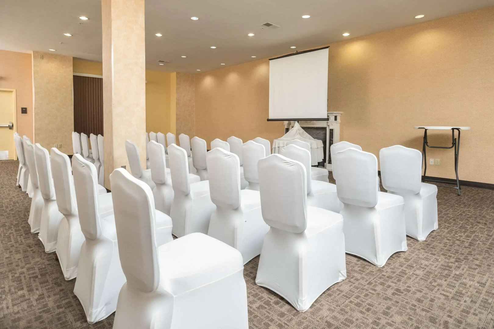 Sleep Inn & Suites and Conference Center Downtown