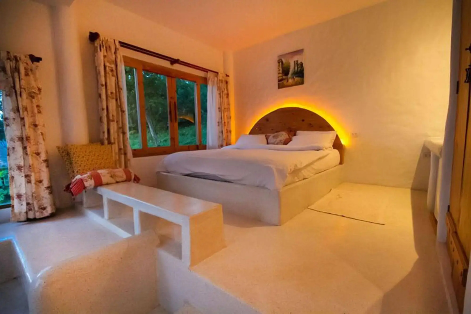 Morning Glory Resort