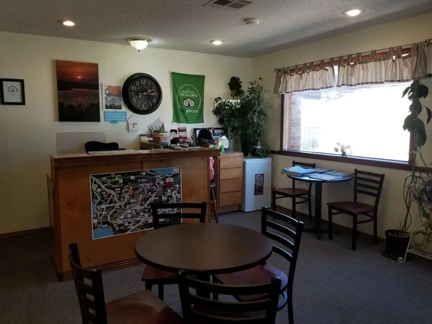 Pointe West Resort Motel