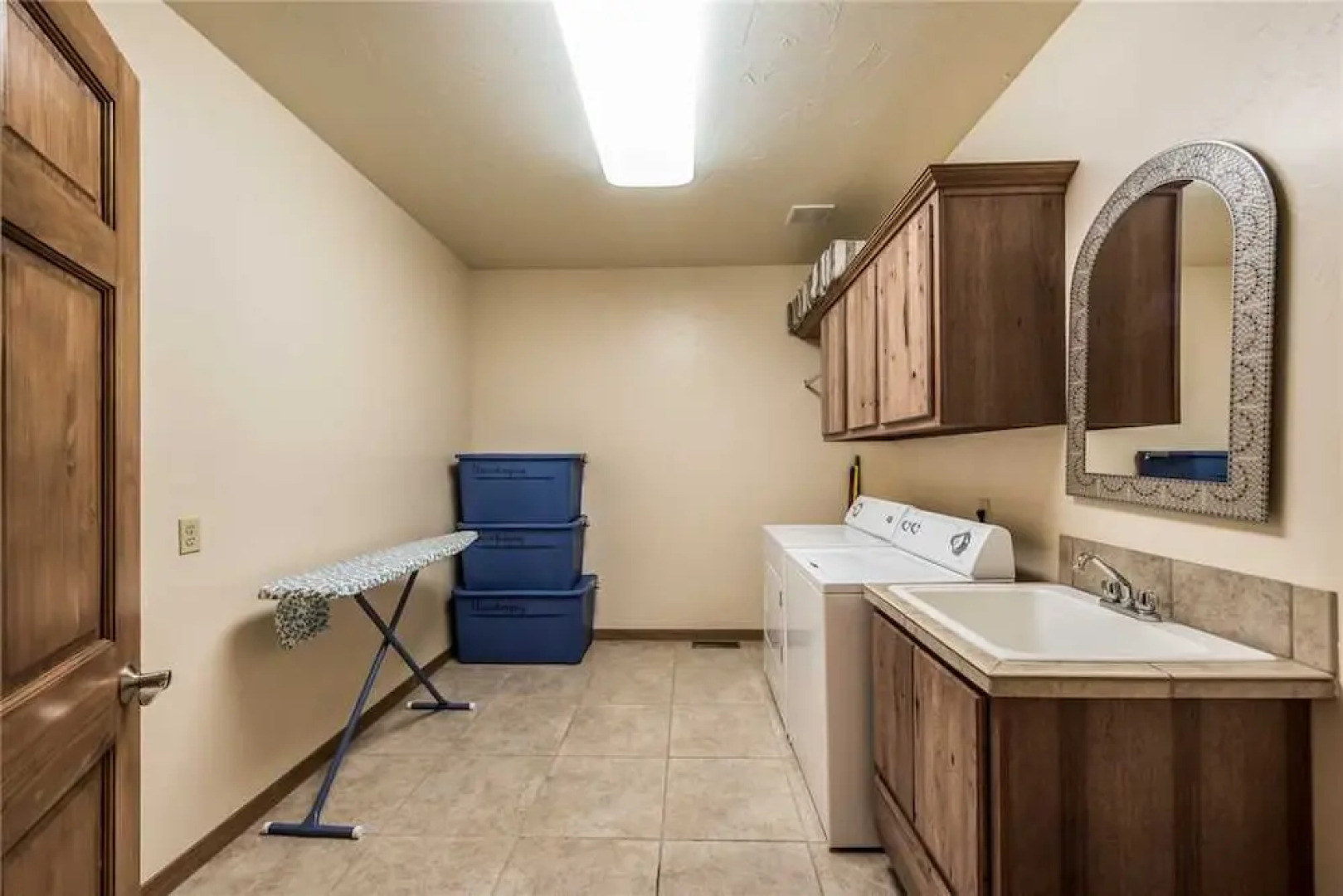 Mountain Views - Three Bedroom Cabin with Hot Tub