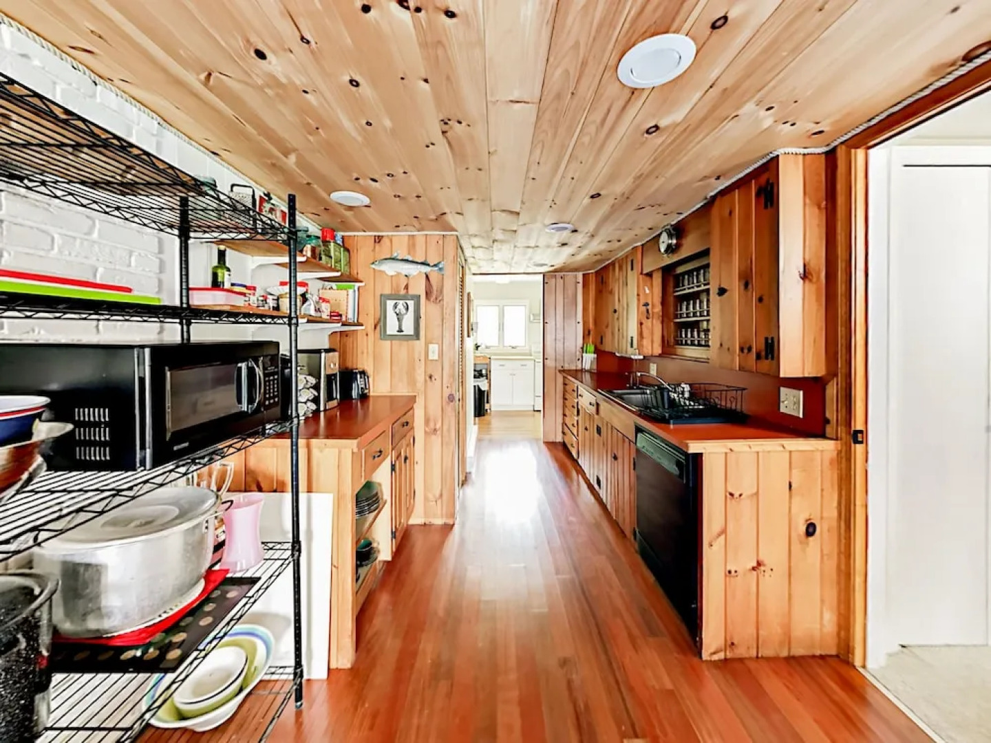 18 Spring St Cottage 4 Bedrooms 2 Bathrooms Cottage