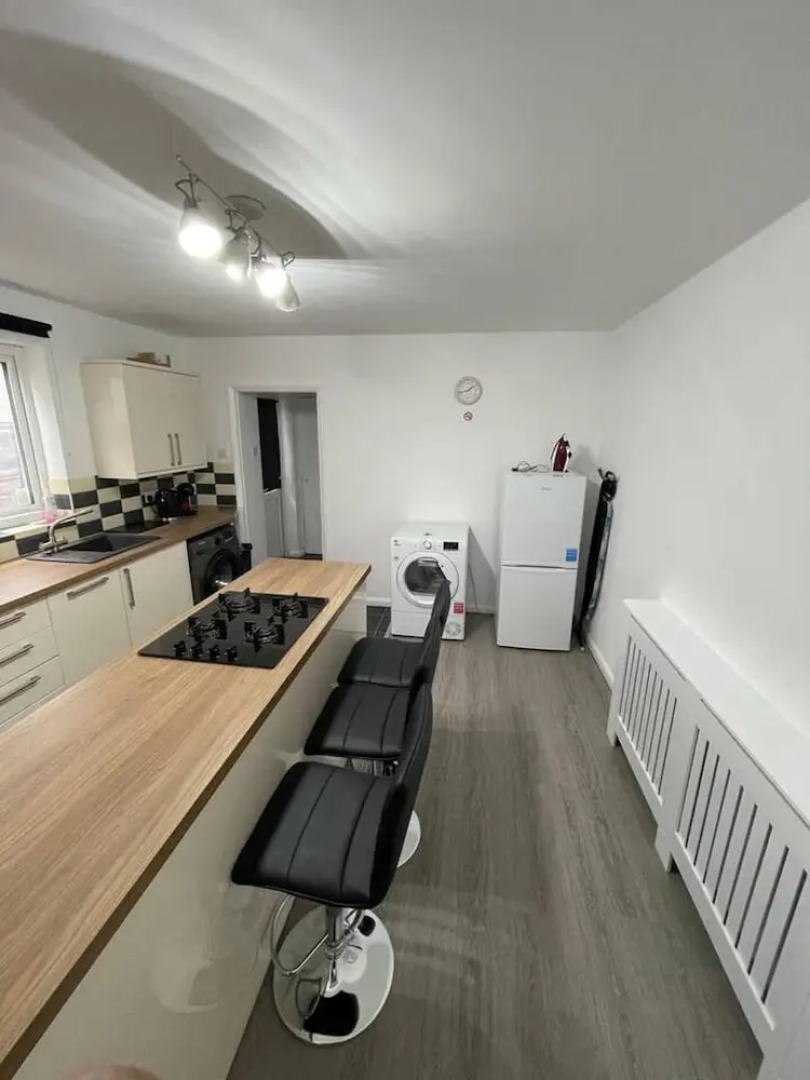 Luxury Spacious 2-bed House in Brentwood Essex