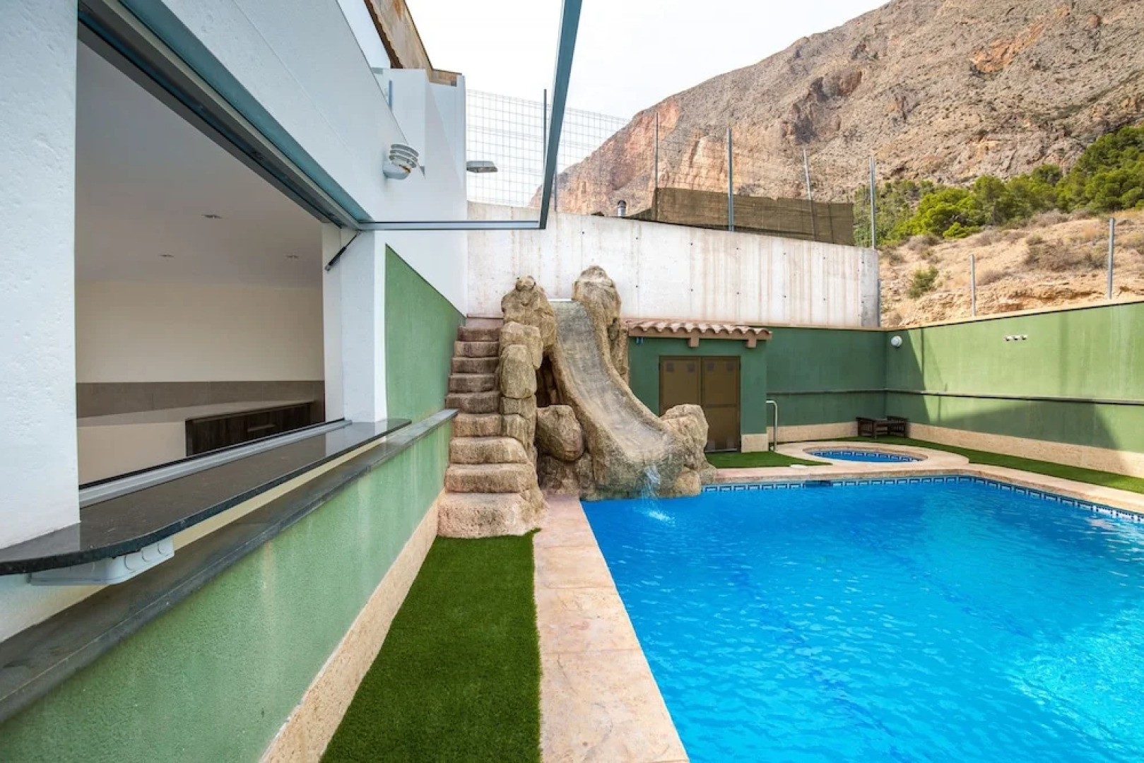 Fidalsa Amazing Mountain View