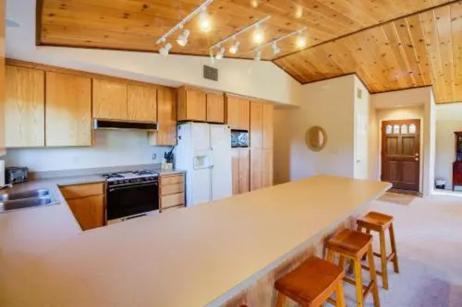 Point View Retreat 08 108