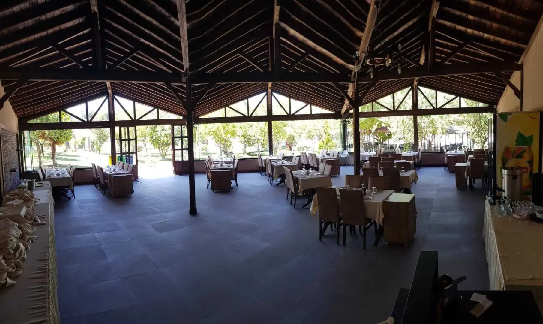 Sinopsis Resort Otel