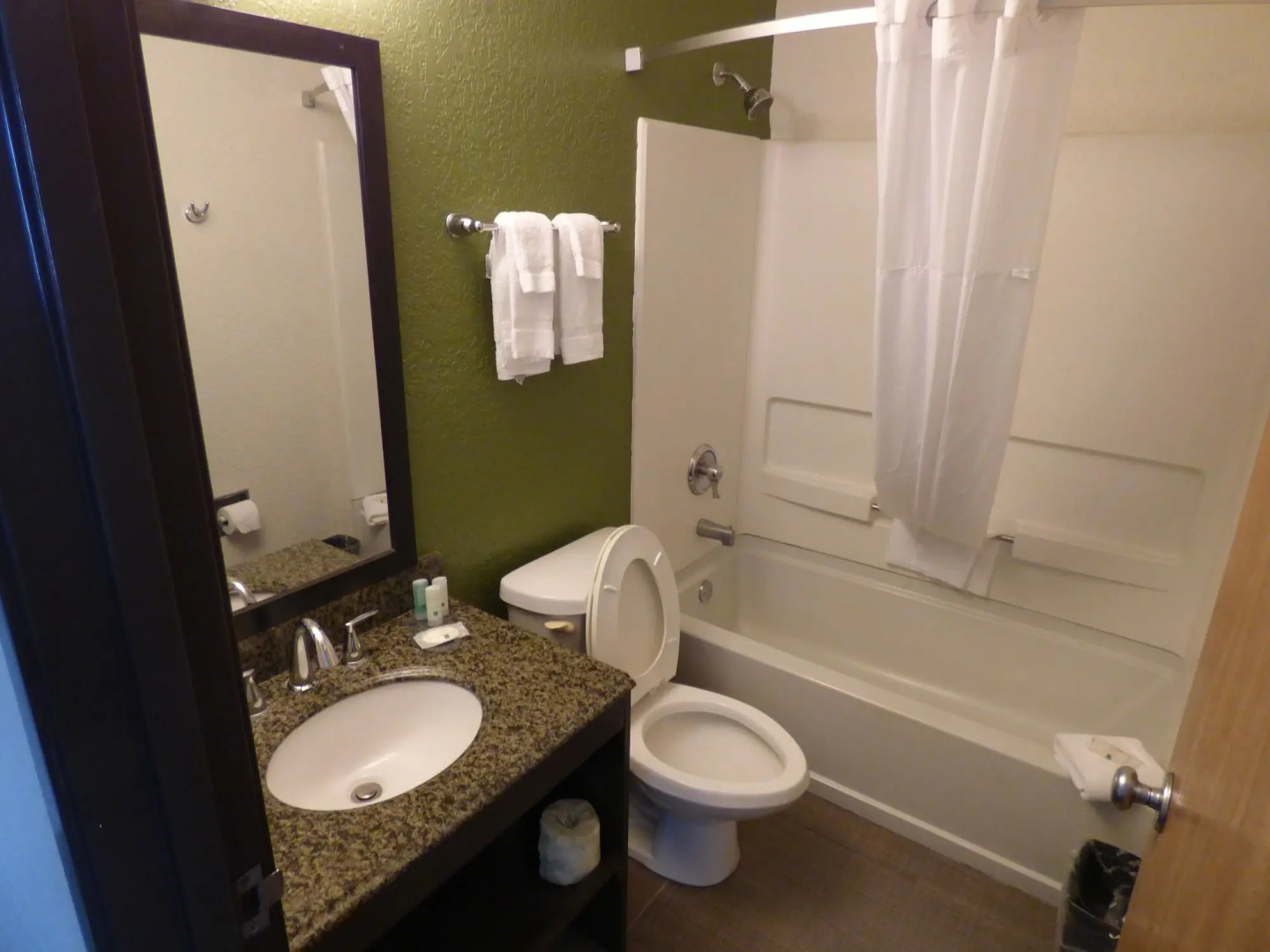Quality Inn & Suites Leesburg Chain of Lakes