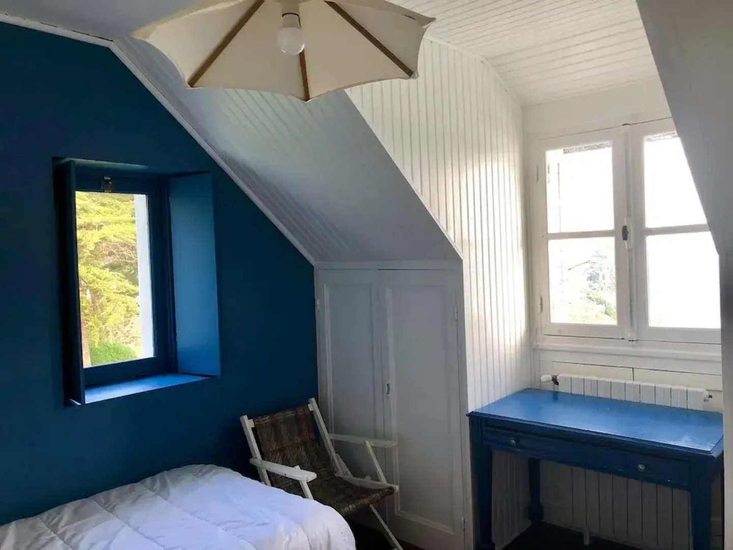 Superb sea View / Private Beach Access