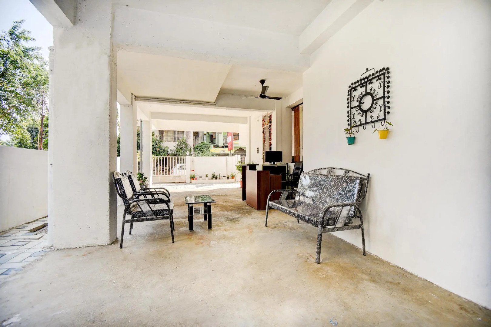 OYO 49945 Aloha Service Apartment