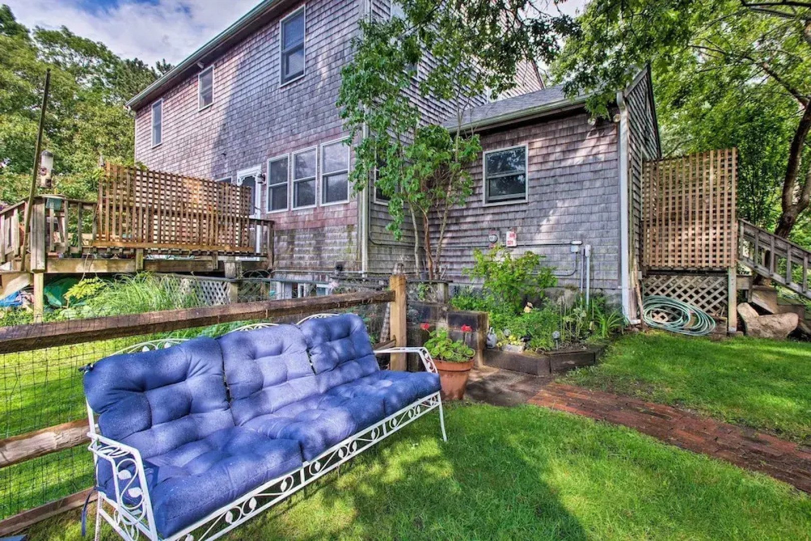 Martha's Vineyard Apt ~ 1 Mile to Inkwell Beach!