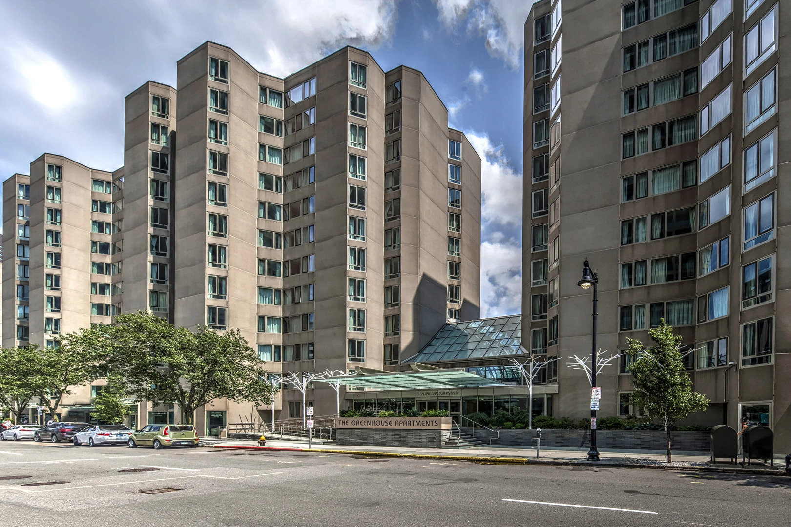 Outstanding 2 Bed Apt in Heart of Back Bay!