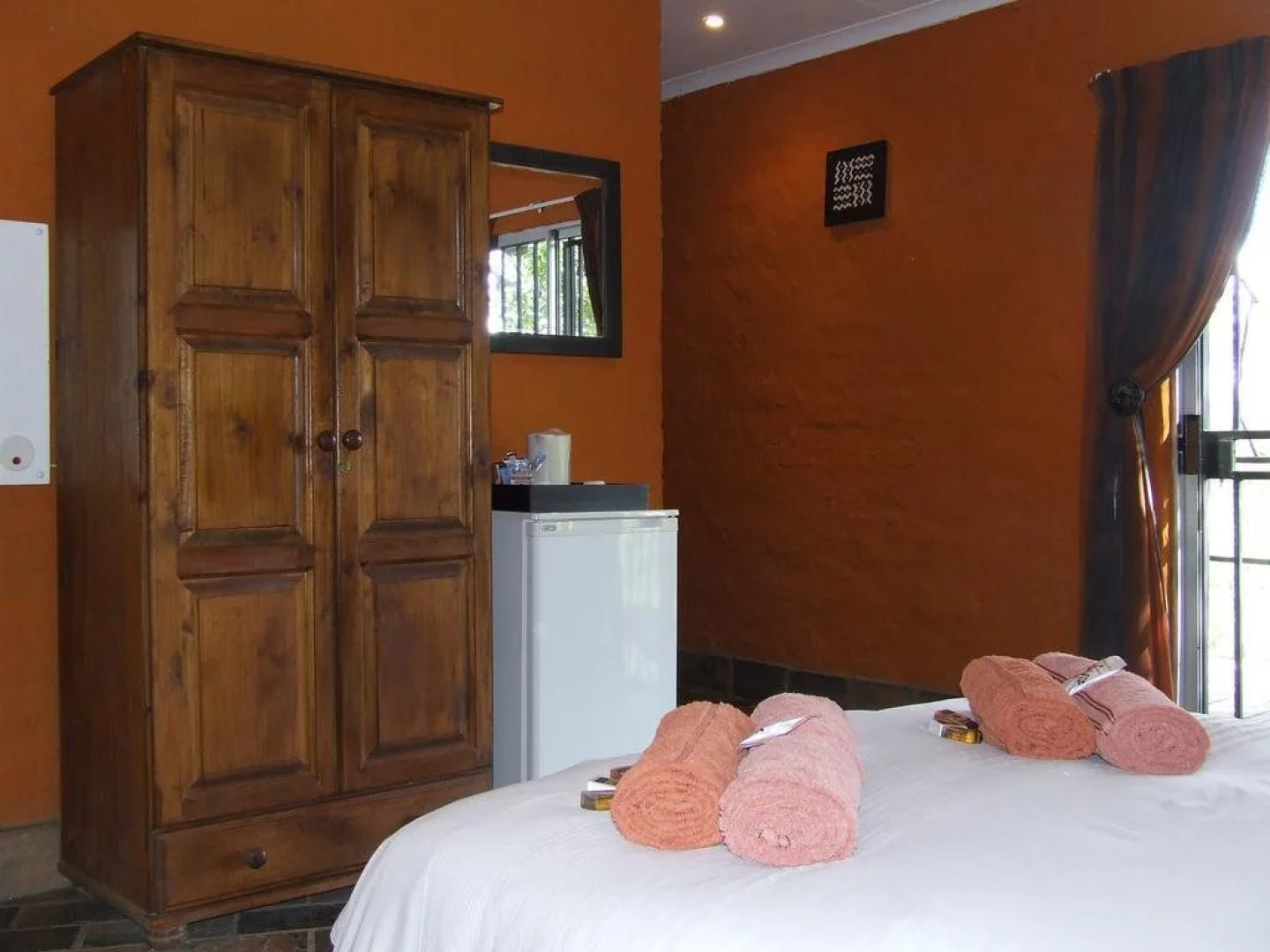 Lukafrica Riverside Chalets & Safaris