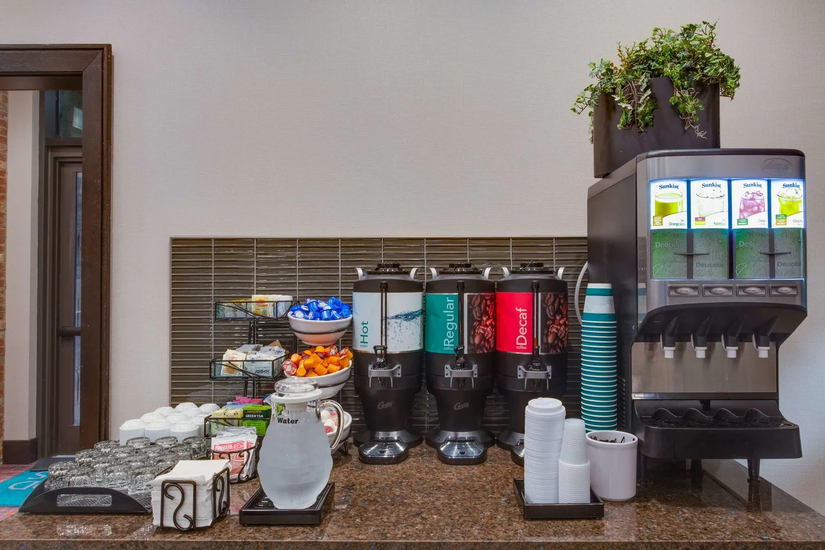 Homewood Suites by Hilton Savannah Historic Dist/Riverfront