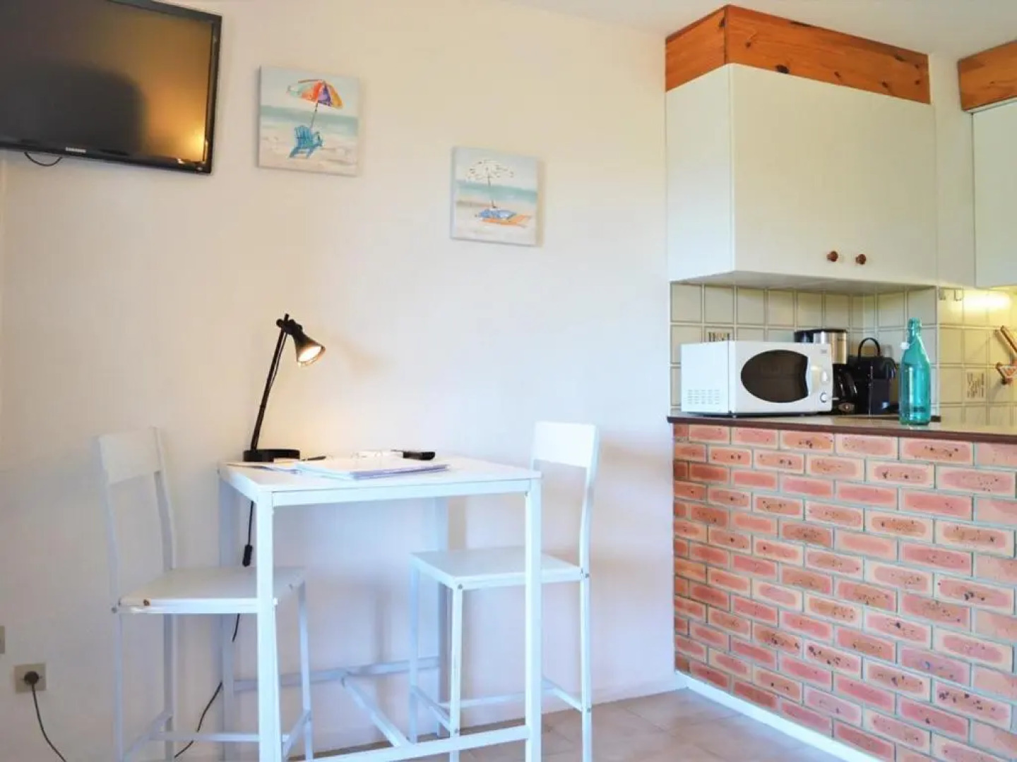 Appartement Bormes-les-Mimosas, 1 pièce, 4 personnes - FR-1-251-77