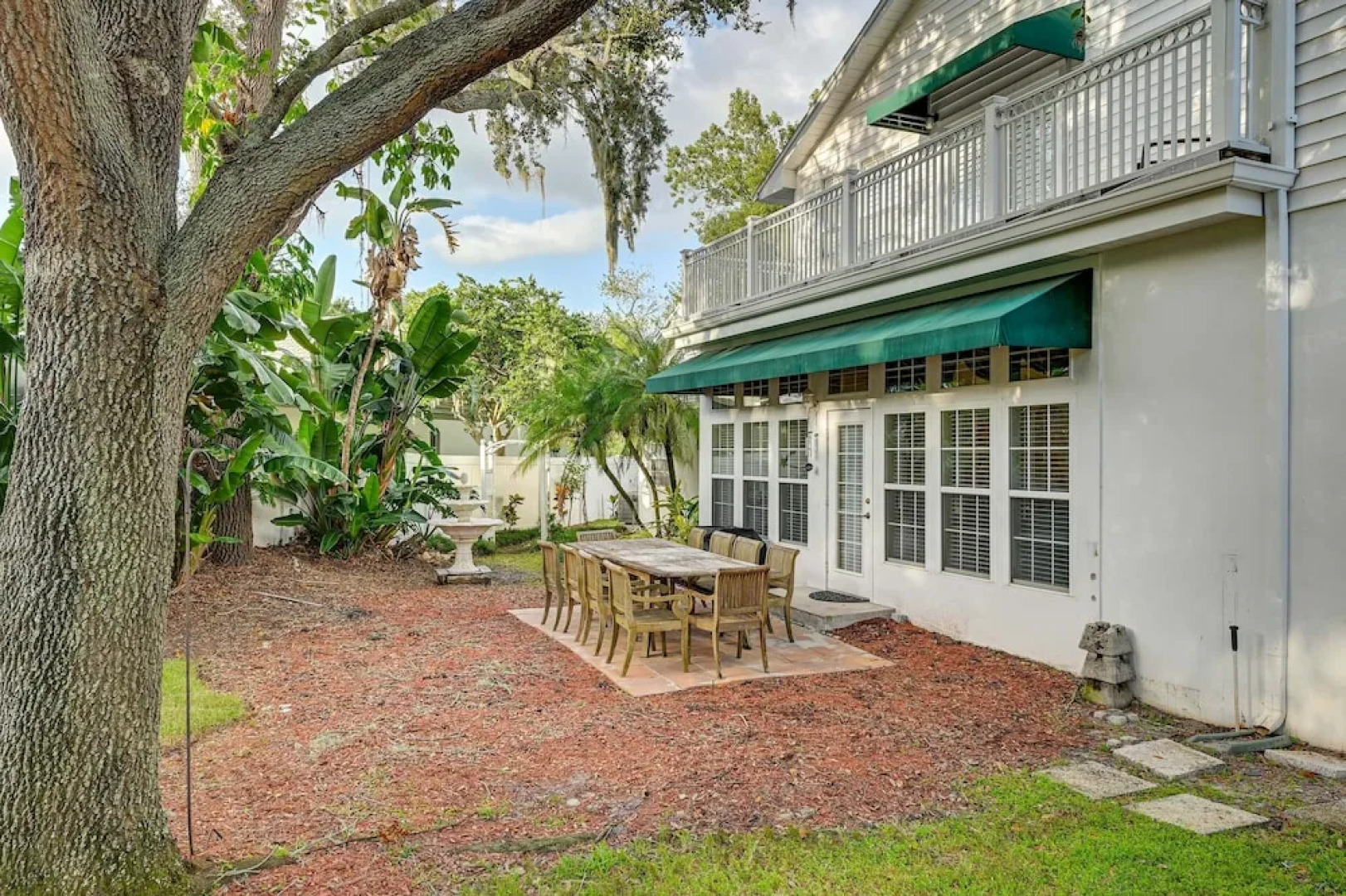 Palm Harbor Vacation Rental: 7 Mi to Beach!