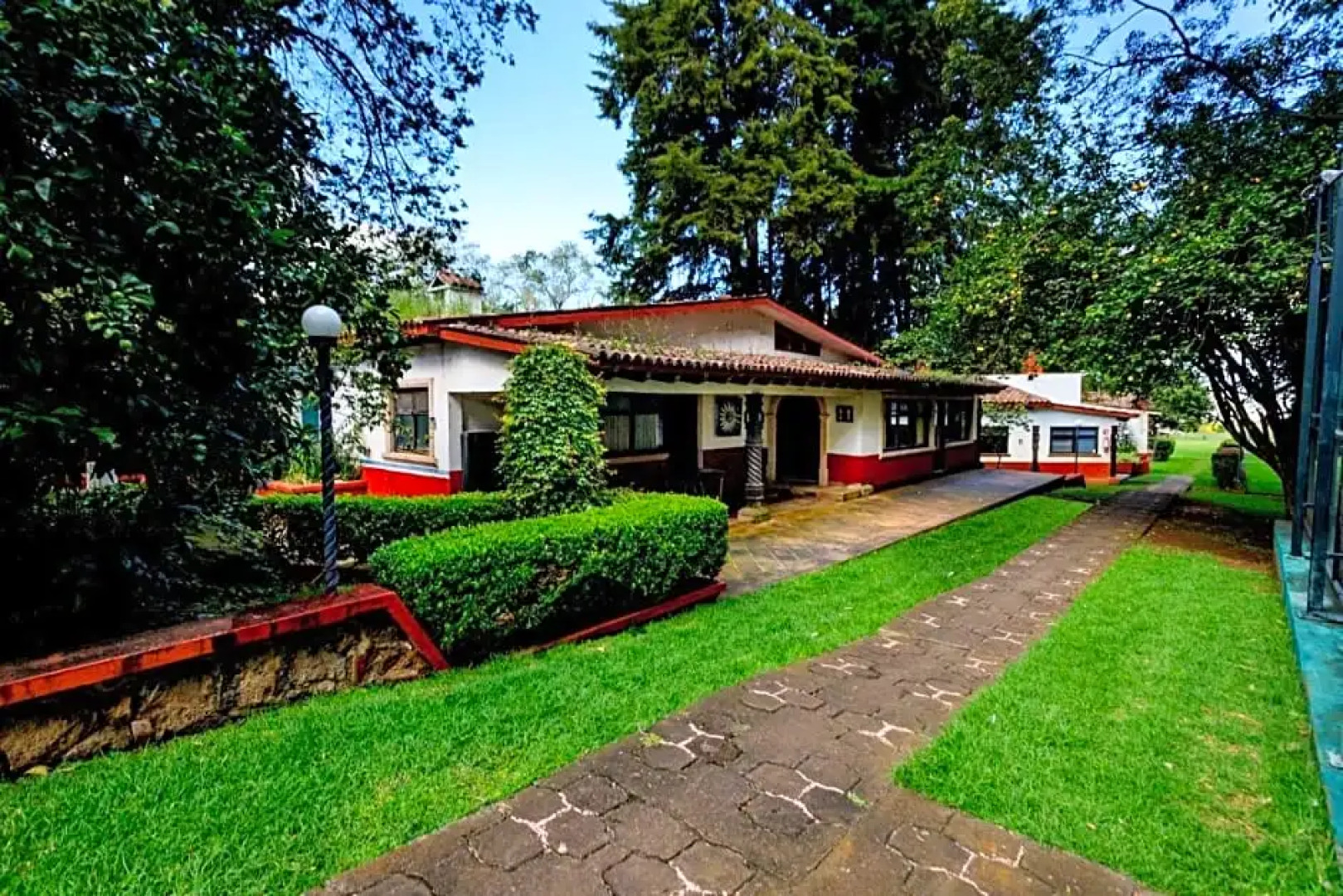 Lago Sol Hotel & Suites