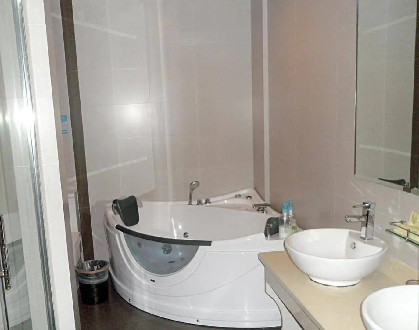 Jin Teng Business Hotel