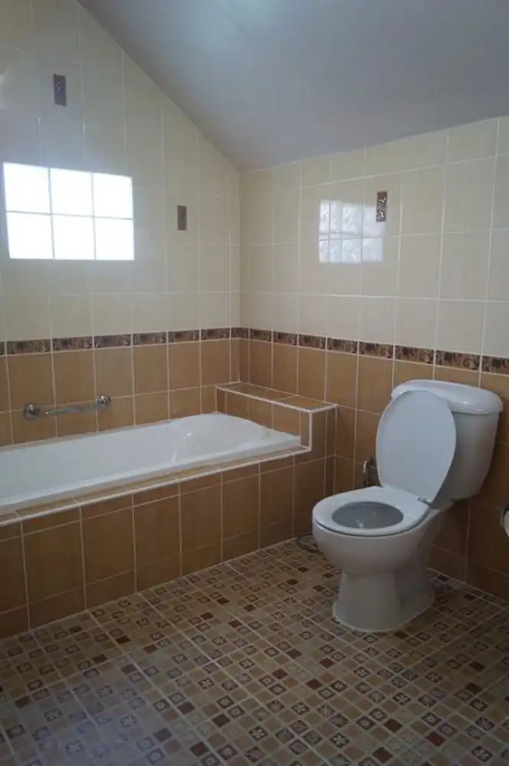 Three Moons Homestay