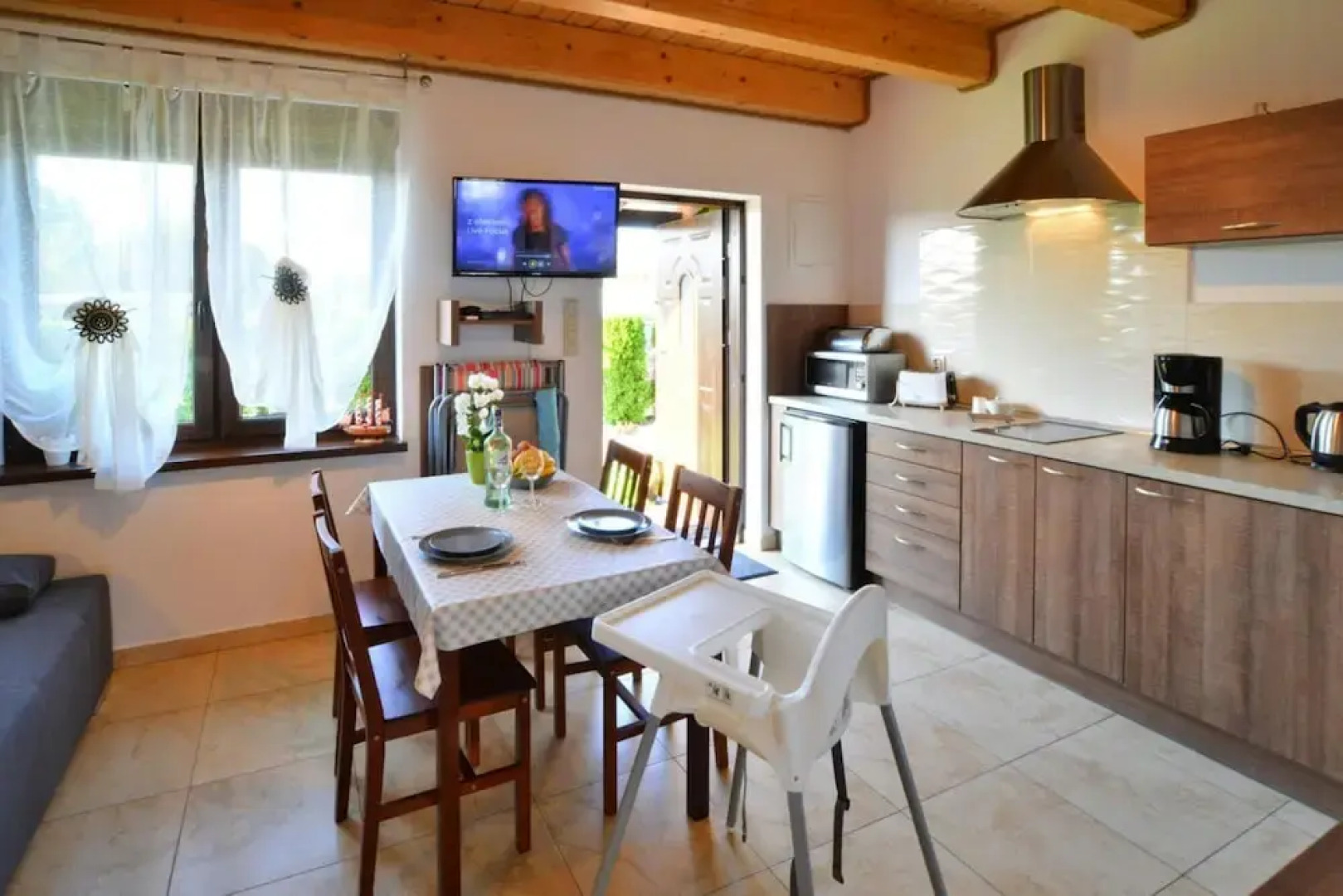 Apartment in Sianozety Near Sandy Beach