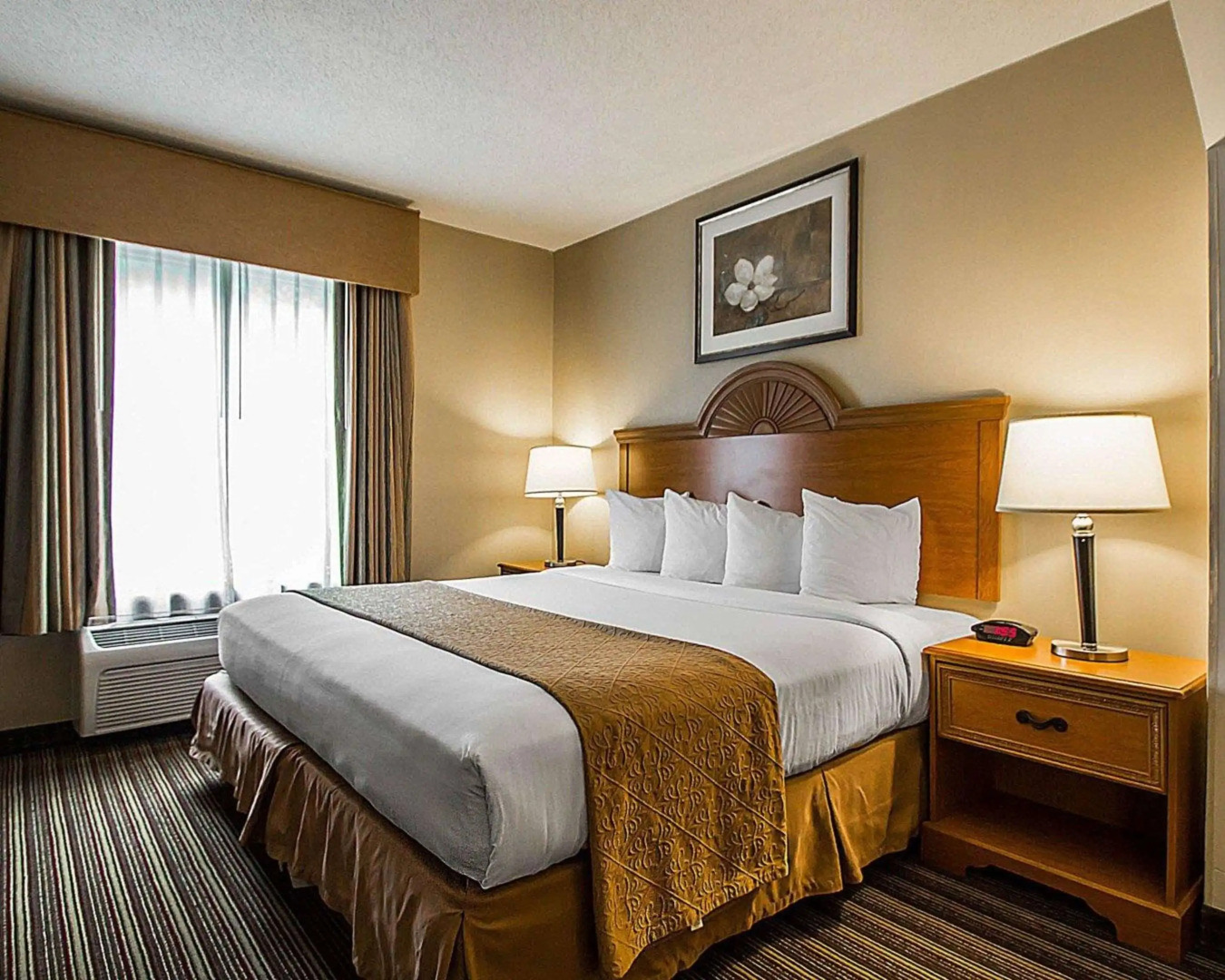 Quality Inn & Suites Fishkill South near I-84