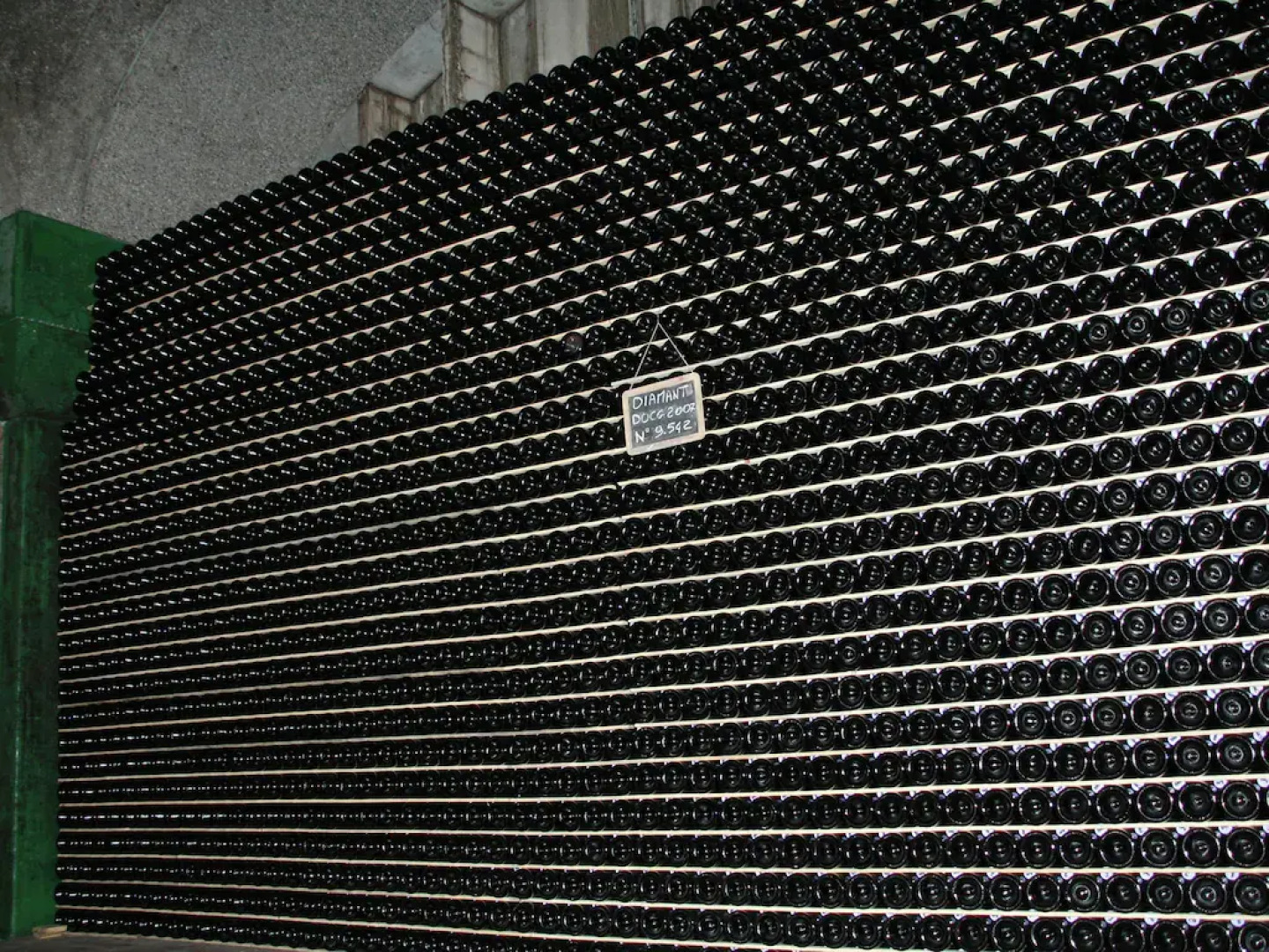 Spacious Apartment in Monticelli Brusati with Pool